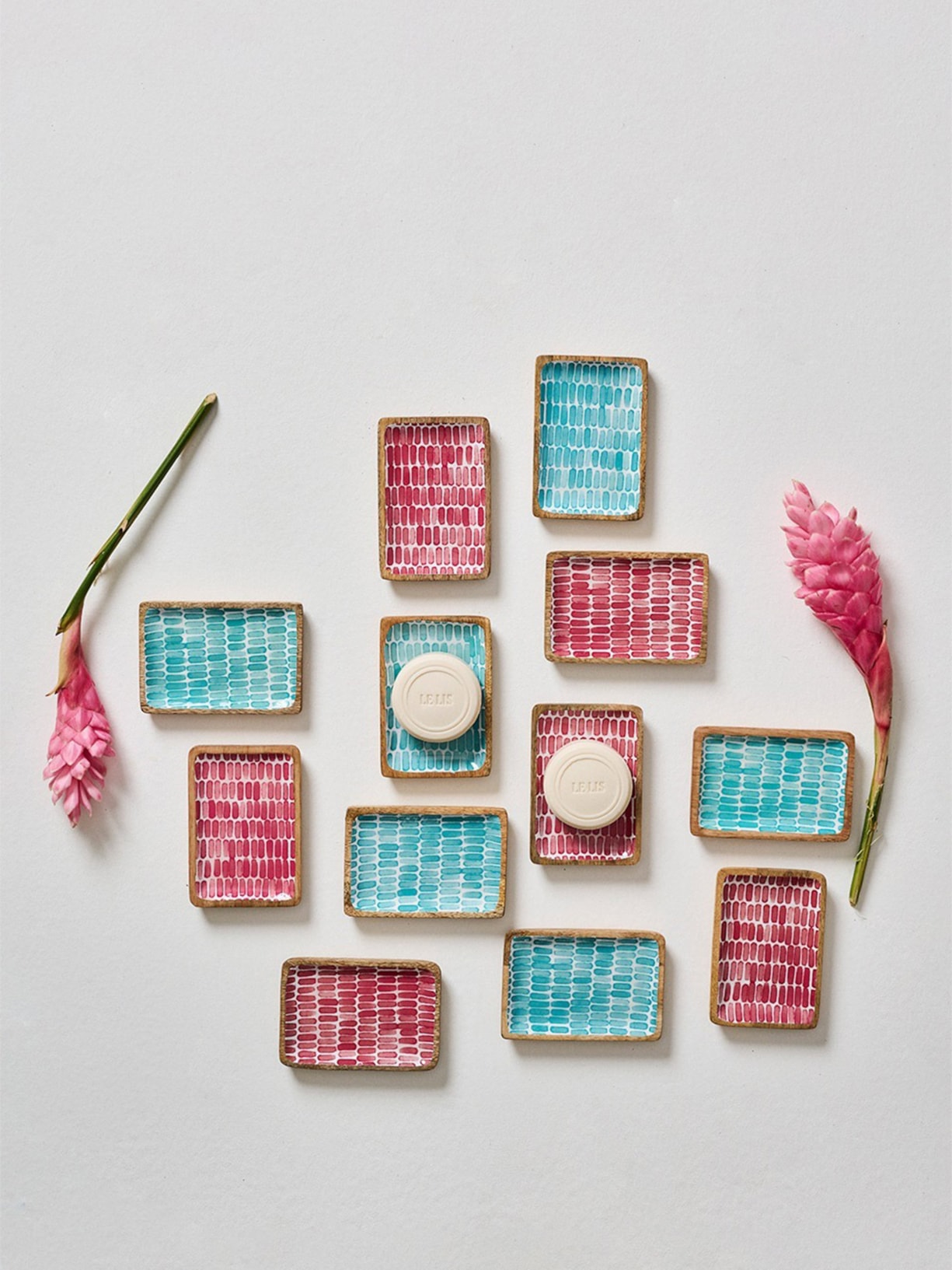 Saboneteira Wood Vermelho Le Lis Casa