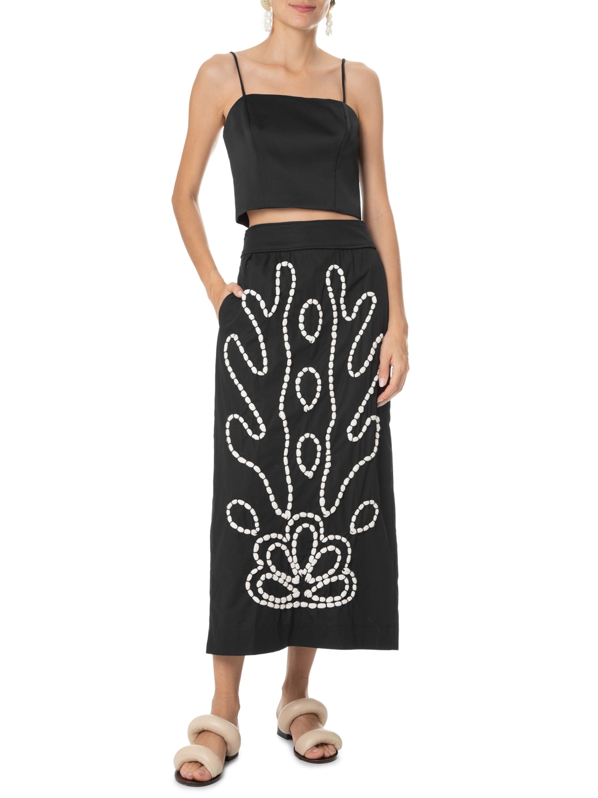 Saia Broderie De Mer Preto Valônia Véras