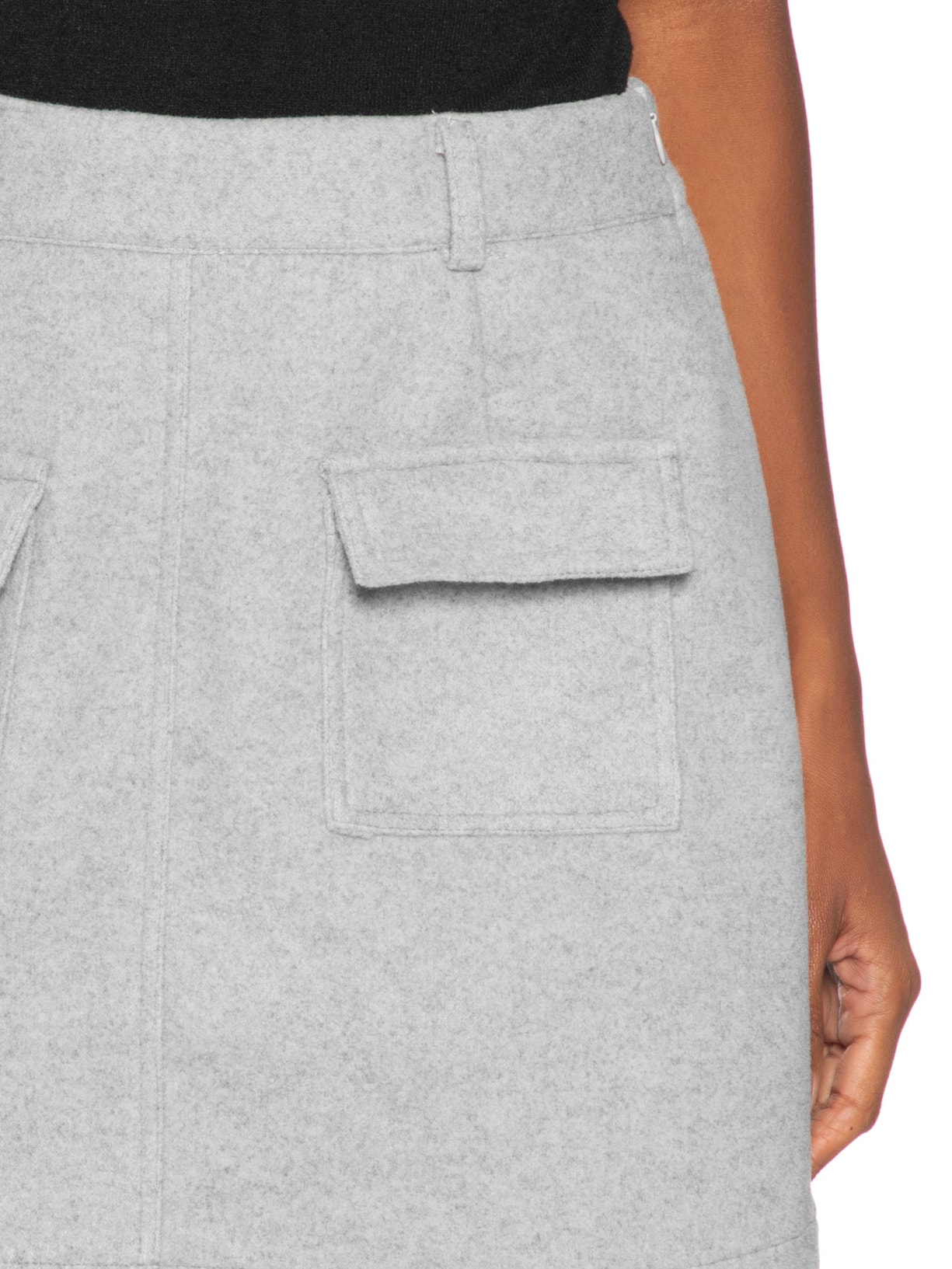 Saia Curta Utilitária Cinza Basiq