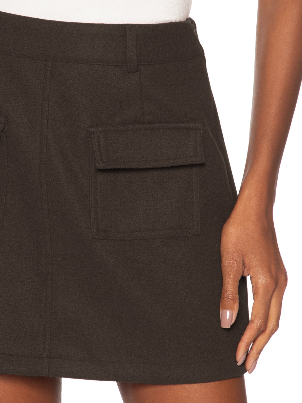 Saia Curta Utilitária Marrom Basiq