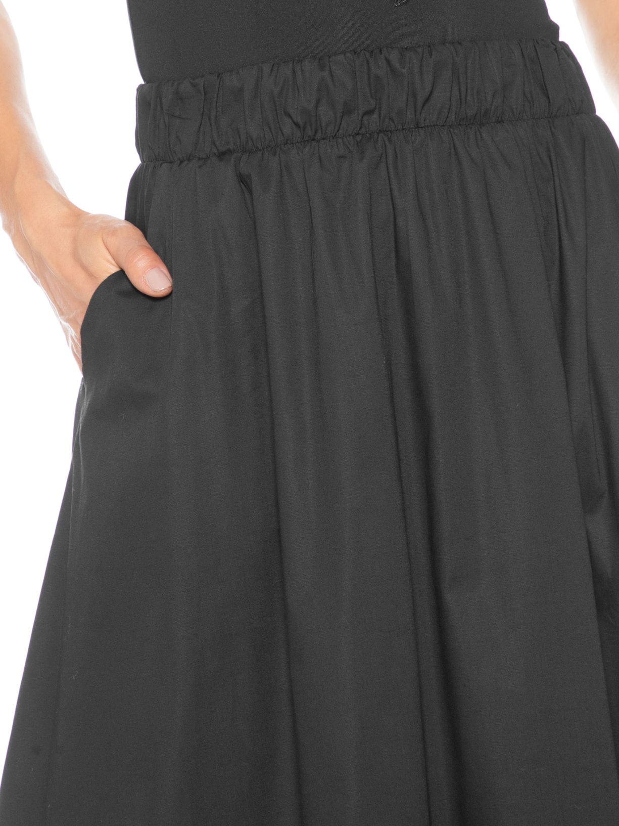 Saia Feminina Midi Preto '2Essential