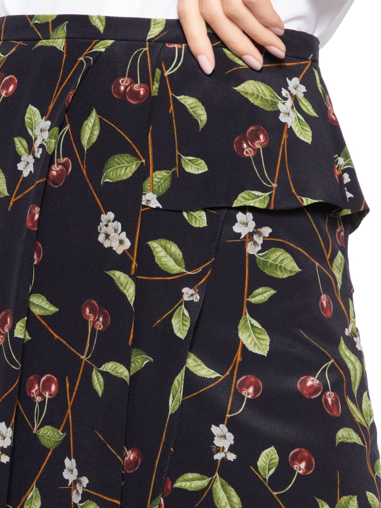 Saia Yoko Preto Le Lis