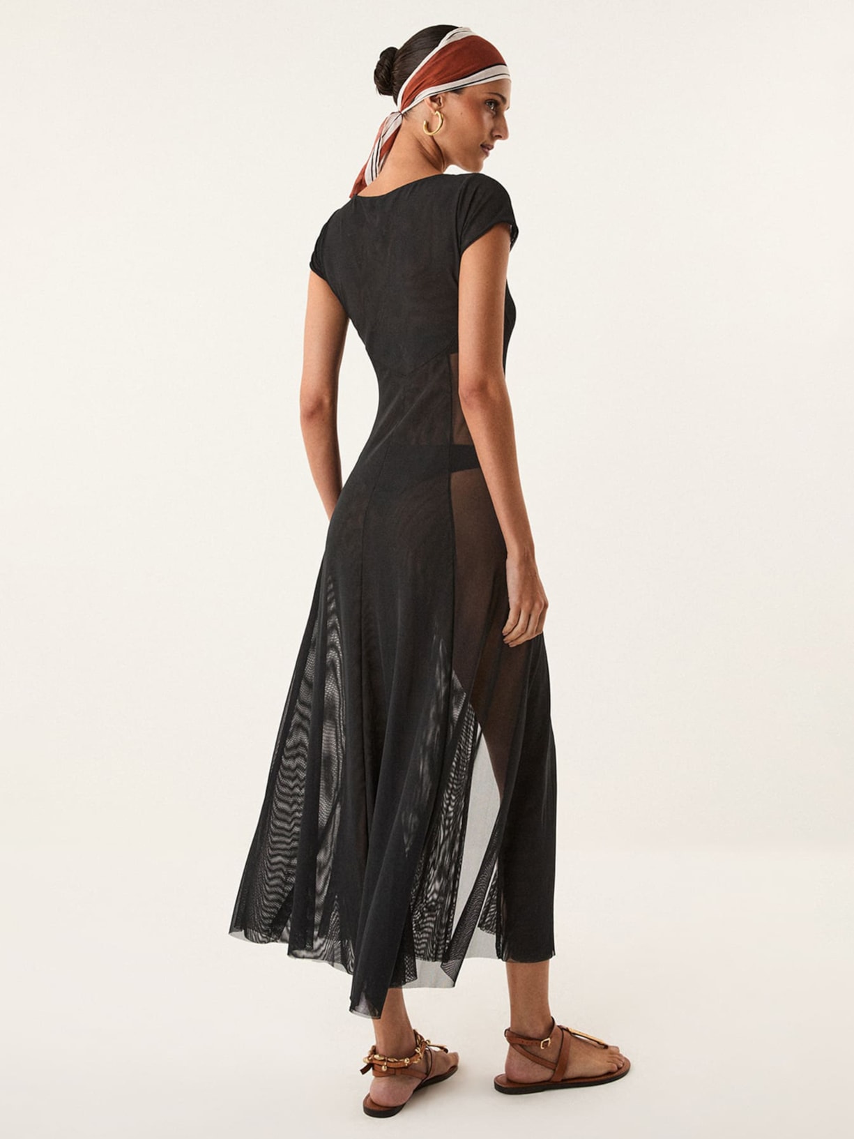 Saída Feminina Longa Lais Preto Vix