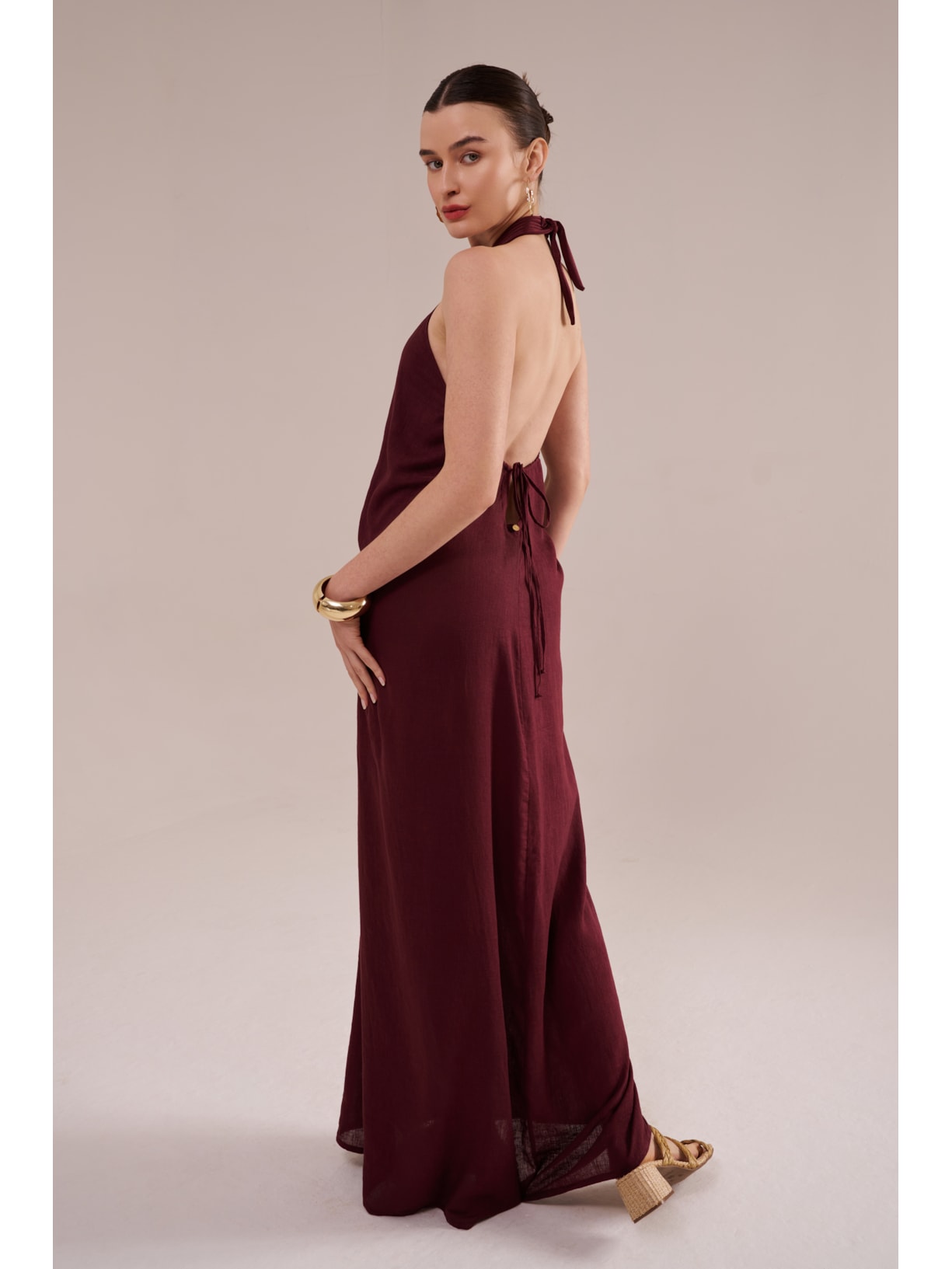 saída longa com matelassê em viscose com linho orla cabernet Suntime