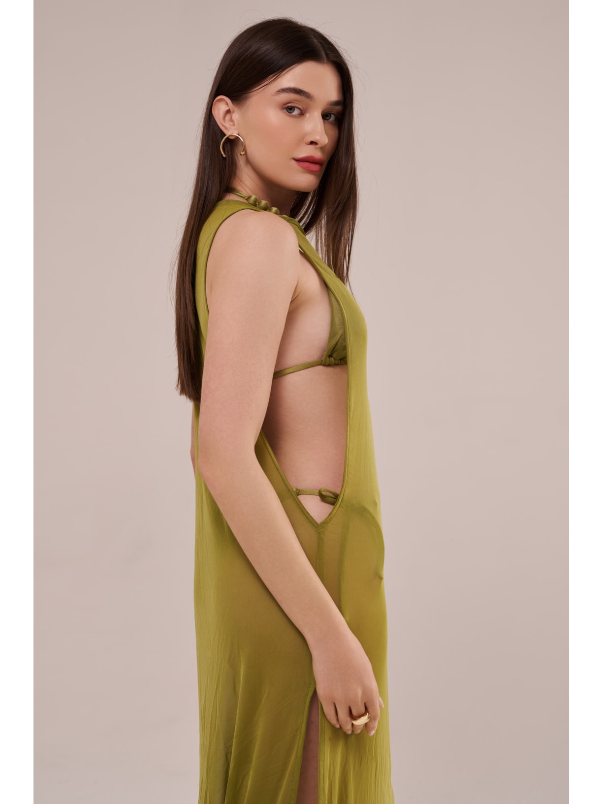 saída longa em tule pistache Suntime