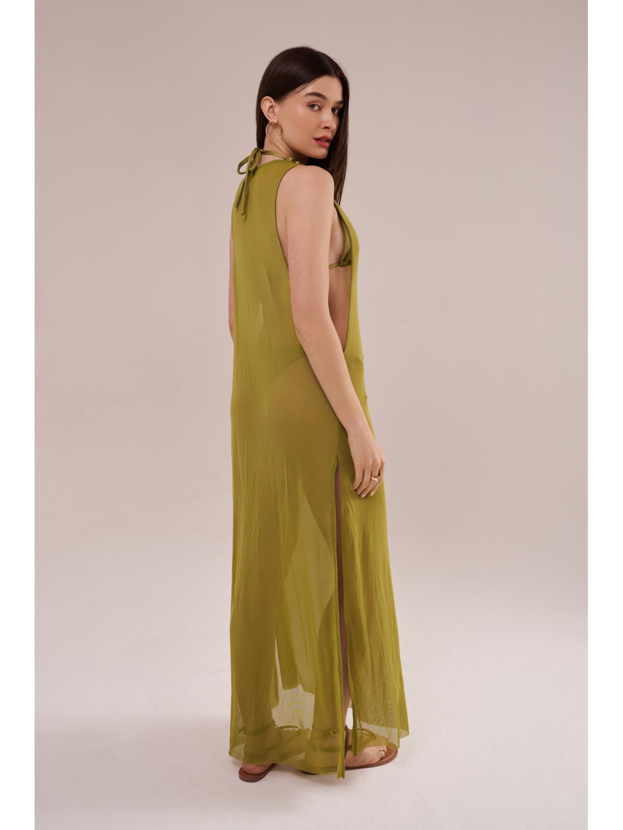 saída longa em tule pistache Suntime