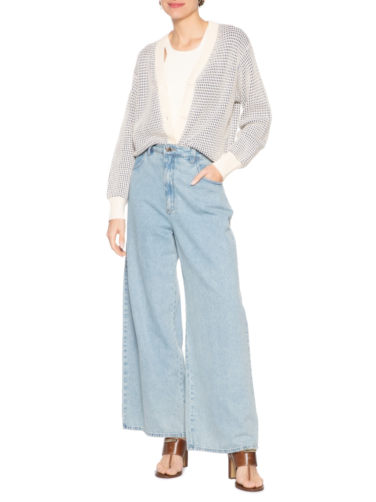 Sandália Couro Salto Médio Tira Thong Marrom Arezzo + Isla