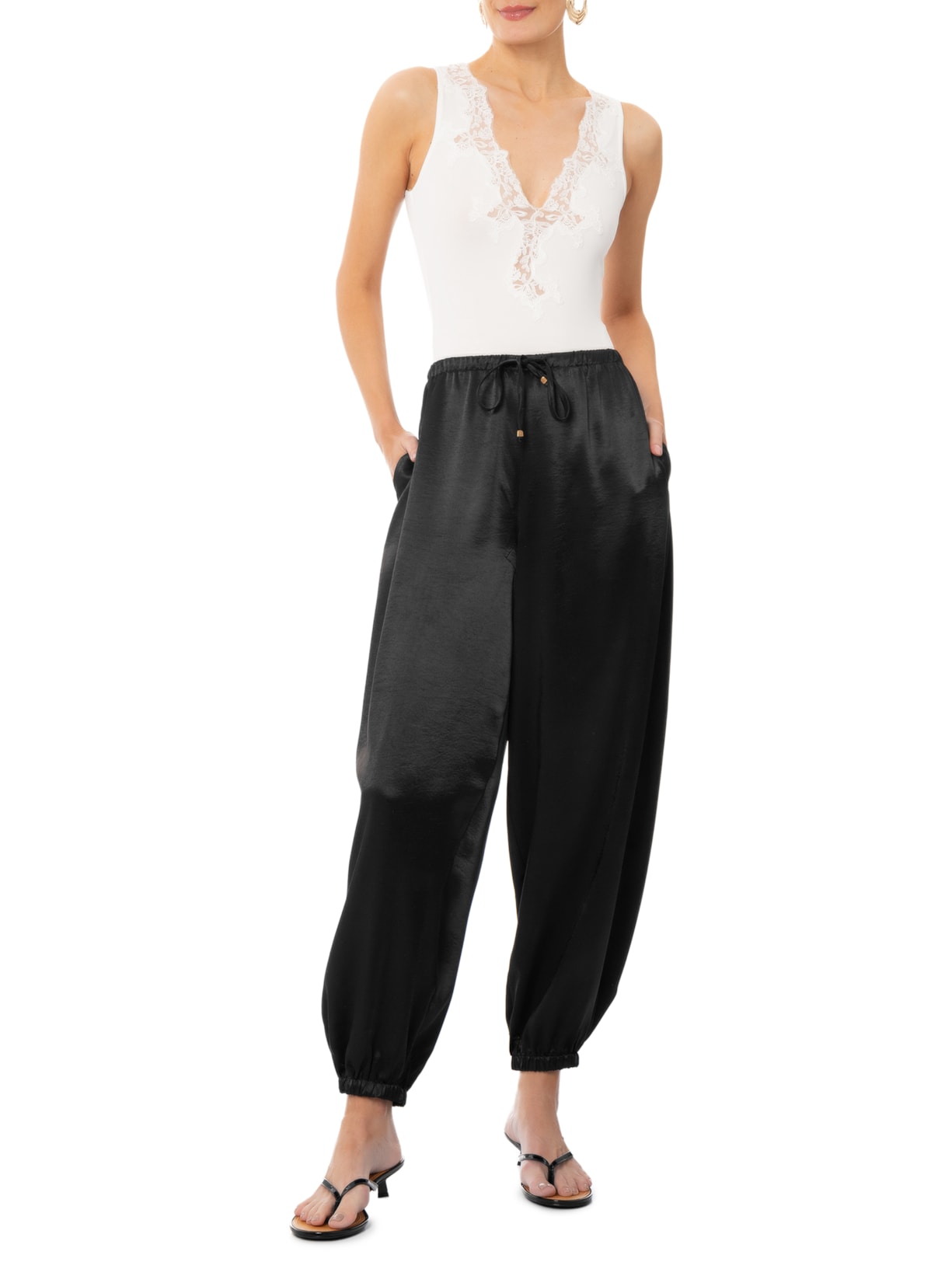 Sandália Feminina Bico Redondo Couro Preto Schutz