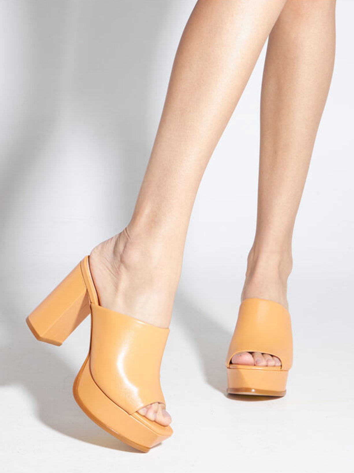 Sandália Feminina Deluxe Nappa Laranja Schutz