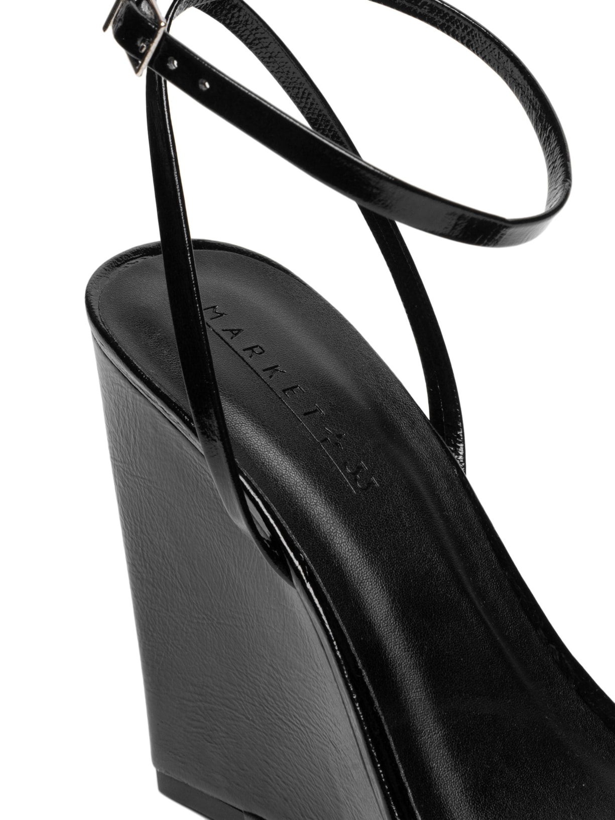 Sandália Feminina Em Couro Com Salto Anabela Preto Market 33