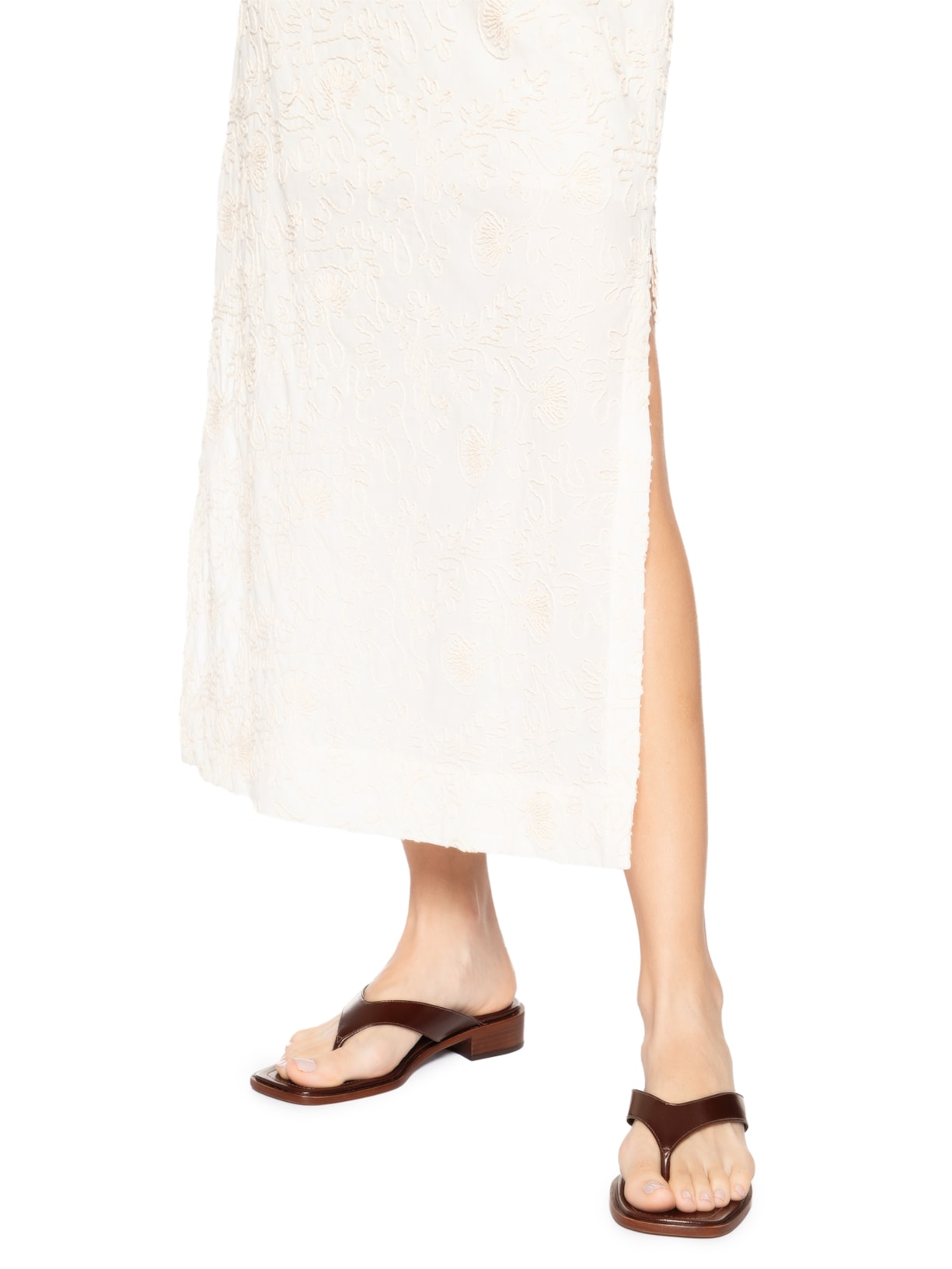 Sandália Feminina Mule Salto Baixo Couro Marrom Schutz + Nati Vozza