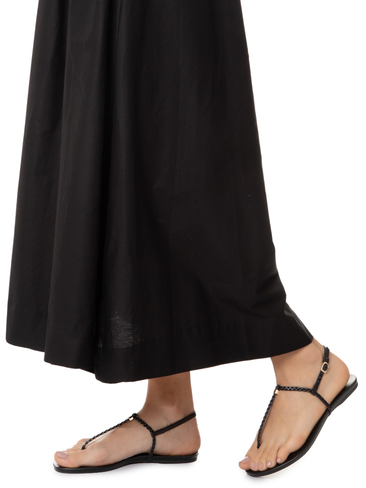 Sandália Feminina Rasteira Slim Tiras Trançadas Preto Arezzo