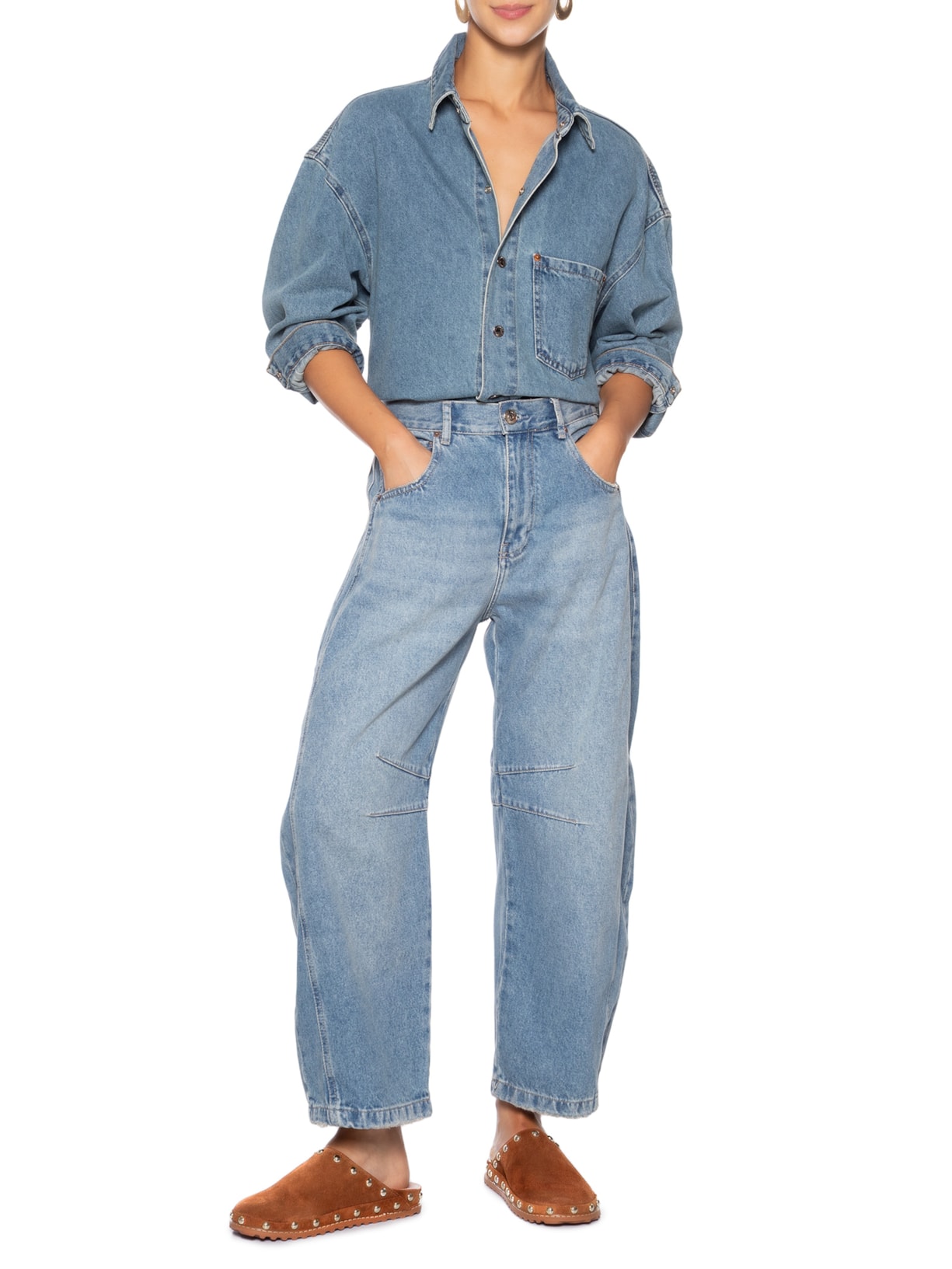 Sandália Feminina Sabot Em Camurça Caramelo Com Studs Bege Luiza Barcelos