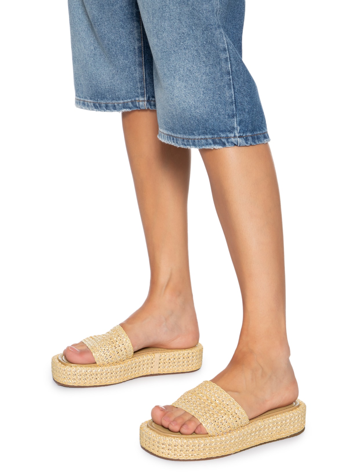 Sandália Feminina Tamanco Palha Natural Flatform Tira Emma Bege Arezzo