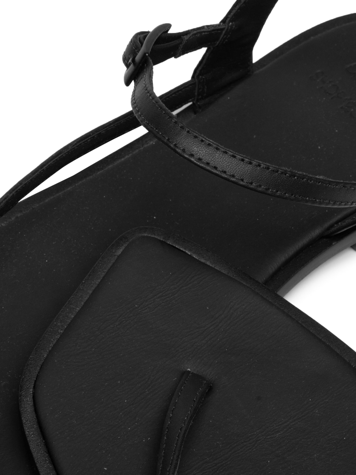 Sandália Rasteira Clark Arque X Shop2gether Preto Shop2gether + Arque
