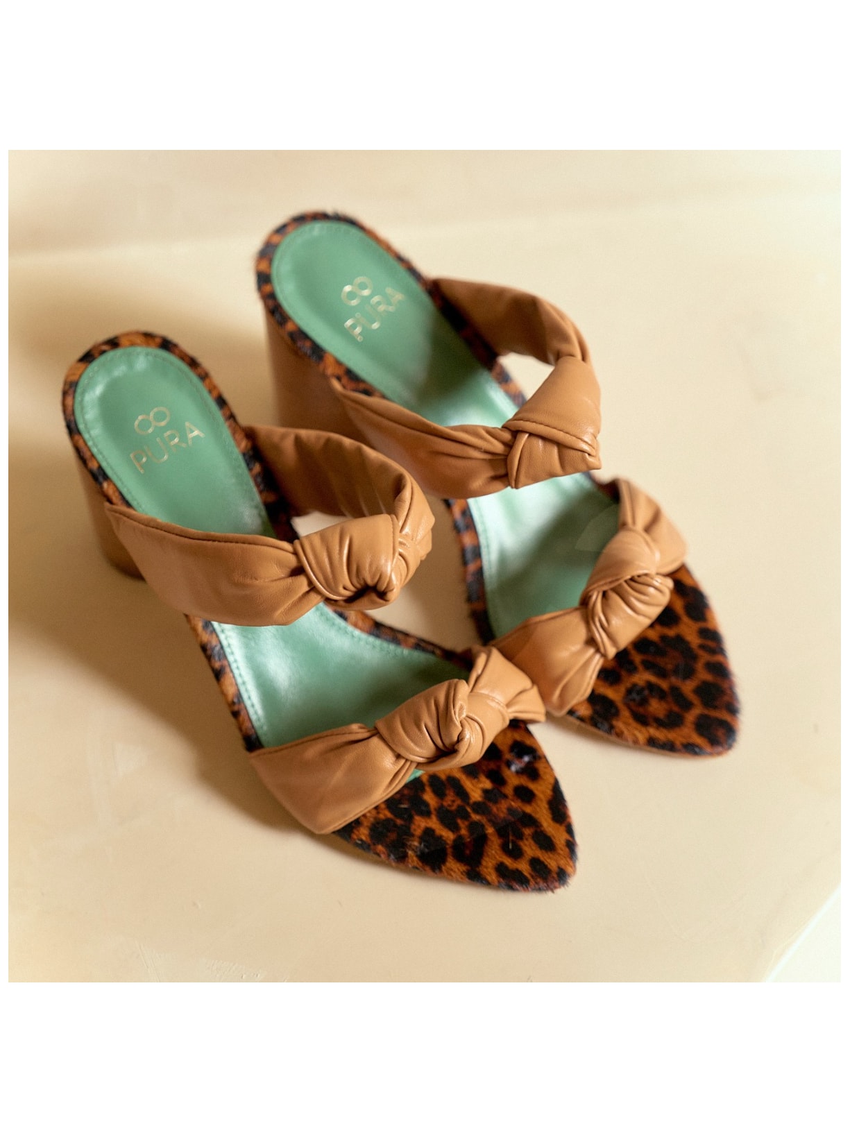 Sandália Salto Leticia Toffee e Onça Pura