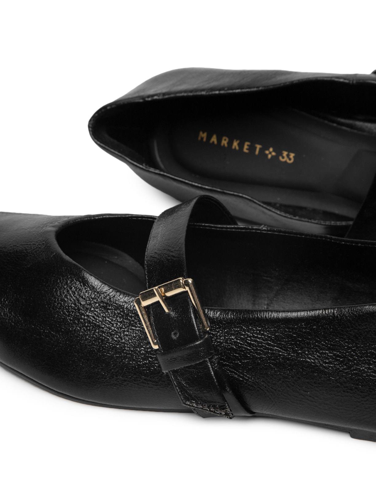 Sapatilha Feminina Em Couro Com Bico Quadrado Preto Market 33