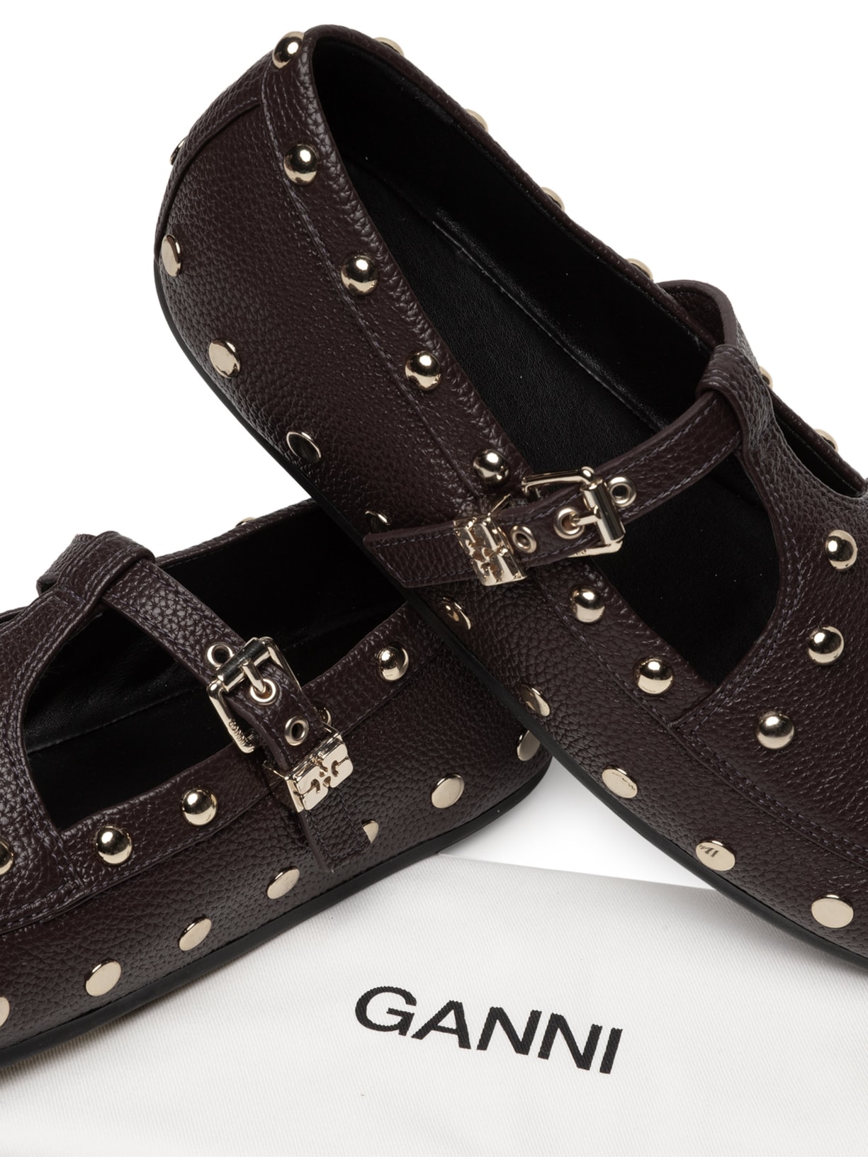 Sapato Feminino Mary Jenny Studs Grained Marrom Ganni