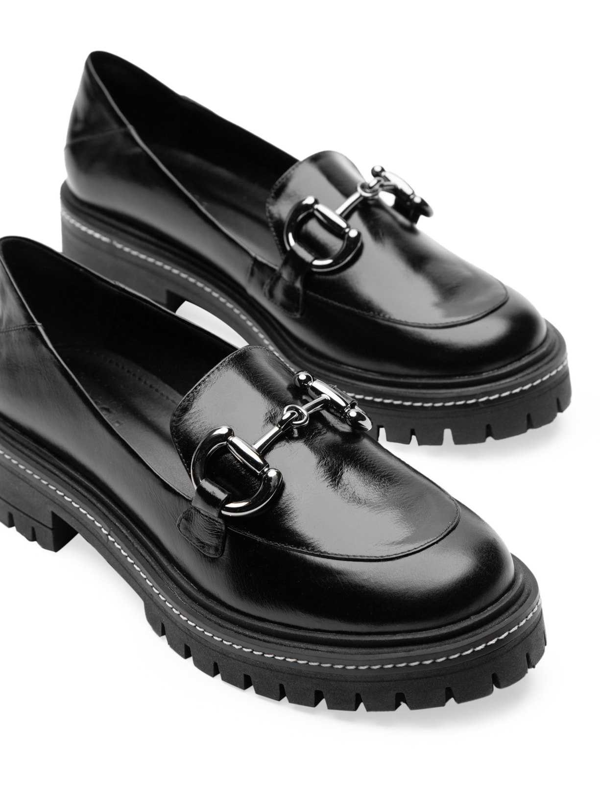 Sapato Feminino Mocassim Couro Tratorado Com Fivela Preto Basiq