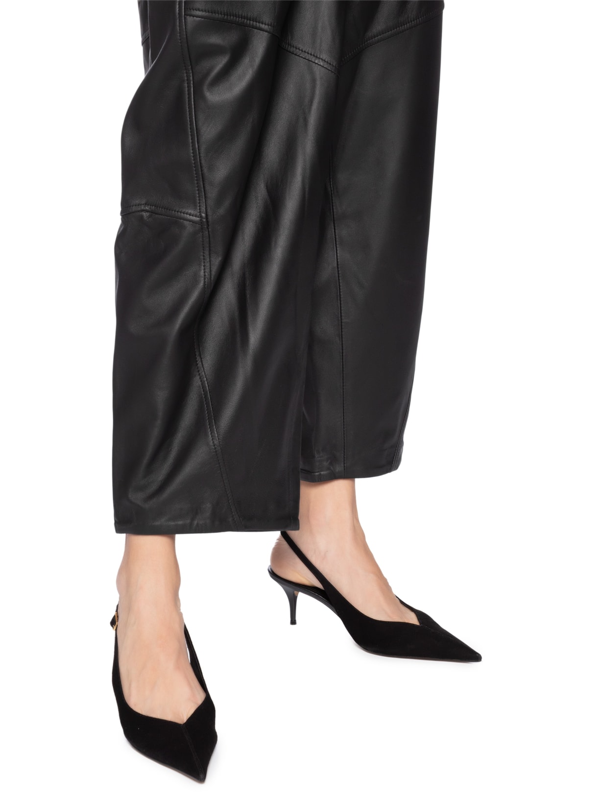 Scarpin Camurça Salto Kitten Slingback Preto Arezzo