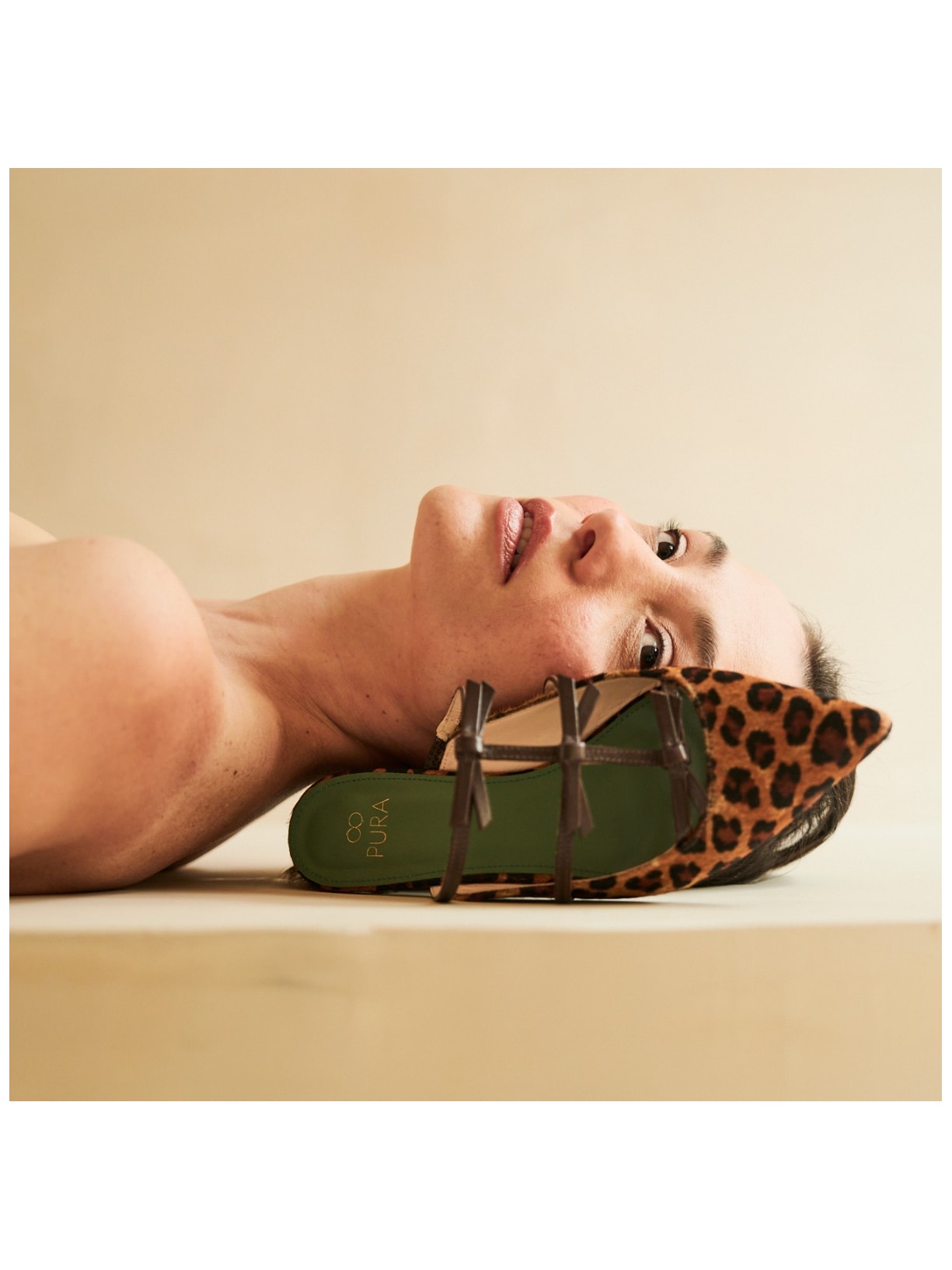 Scarpin Couro Bianca Expresso e Onça Pura