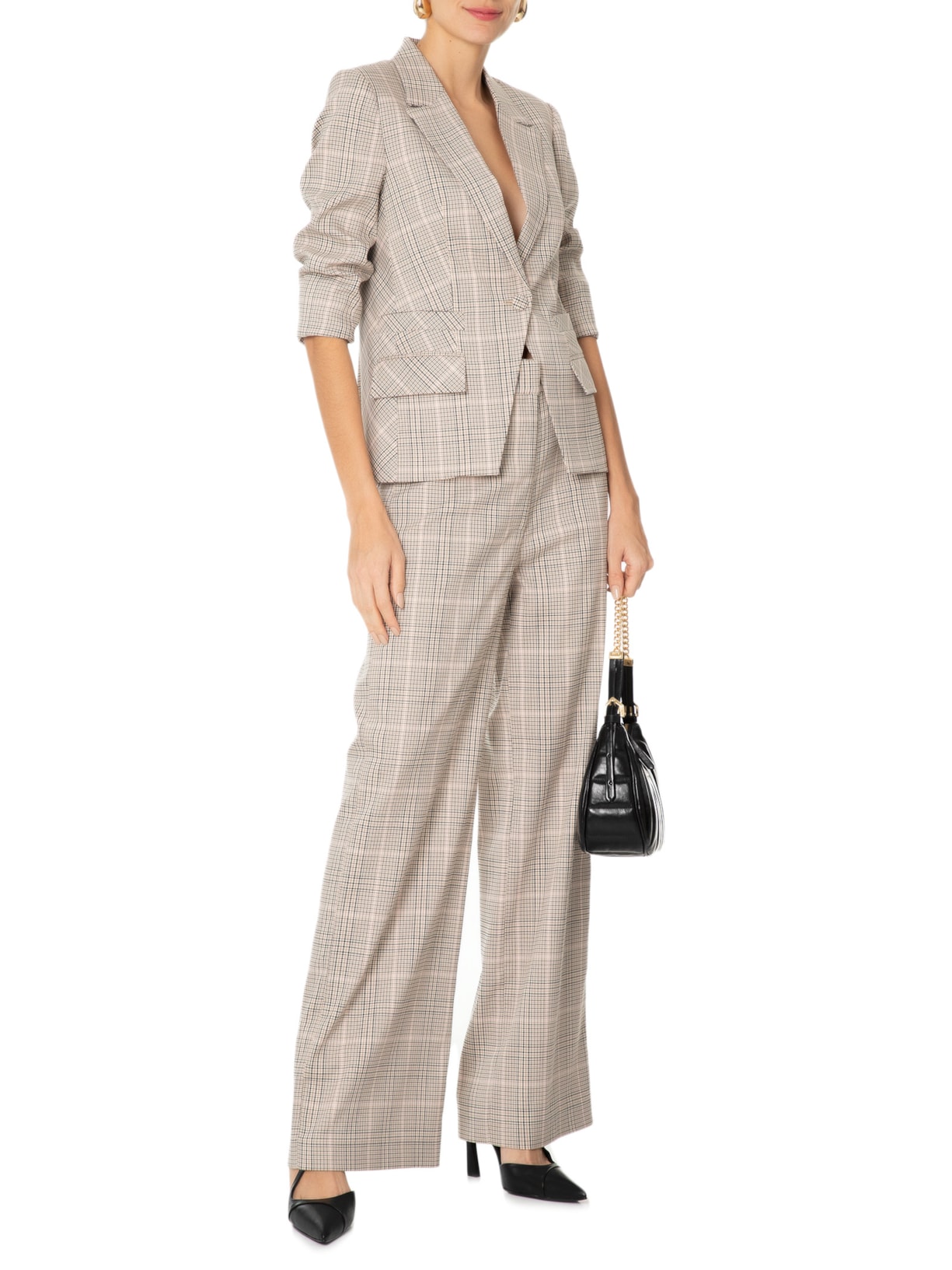 Scarpin Feminino Em Couro Com Salto Fino Preto Market 33