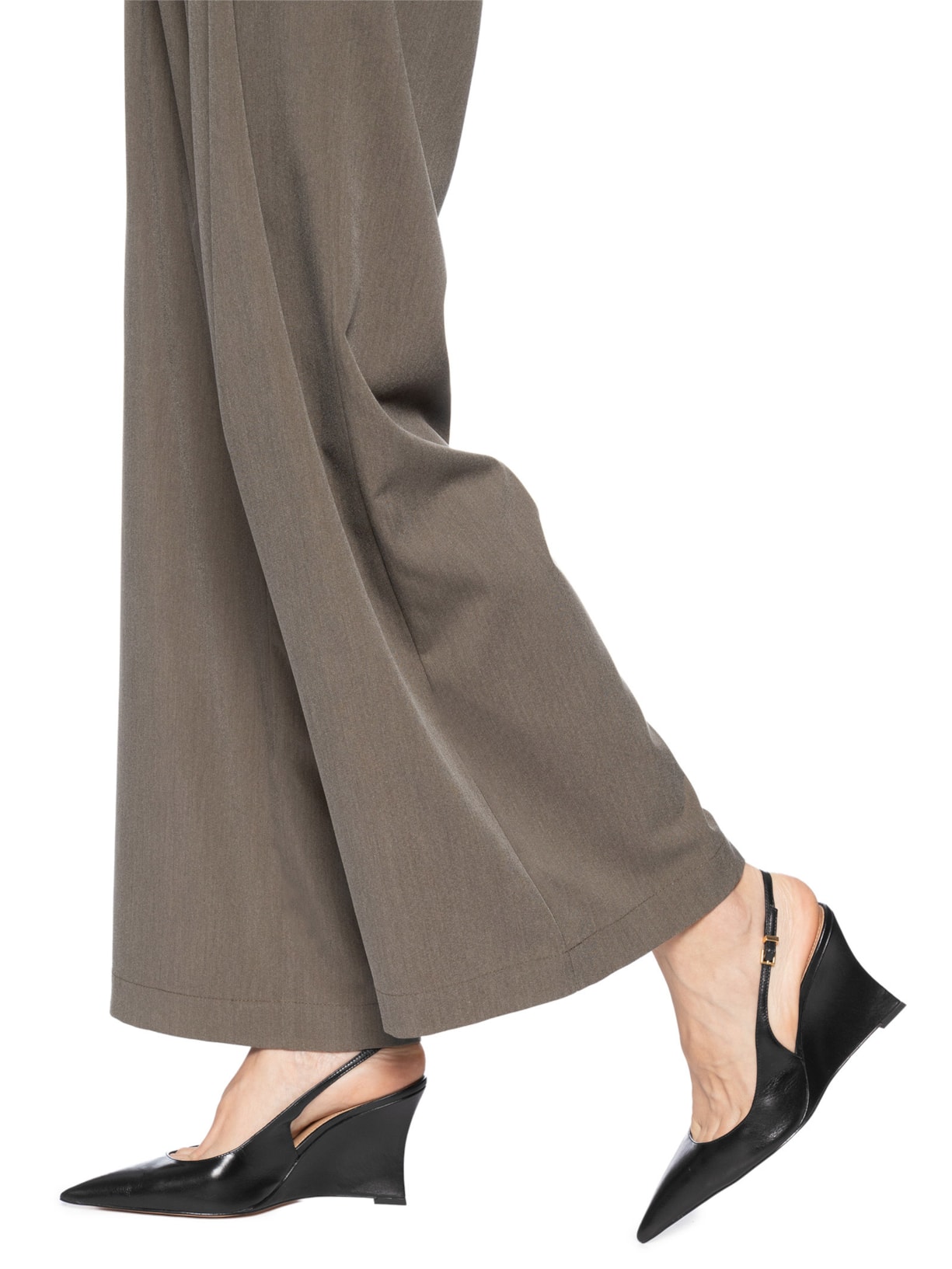 Scarpin Slingback Anabela Couro Salto Alto Preto Arezzo