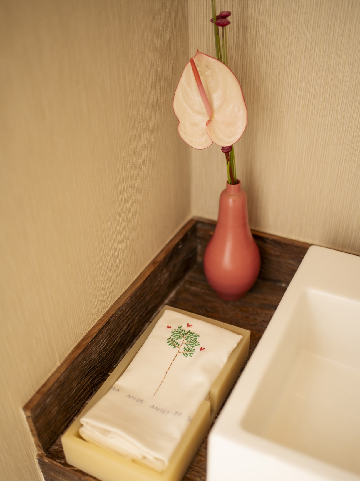 image_edbc2158-0f7d-40da-9a8d-60f1e36f5cc0