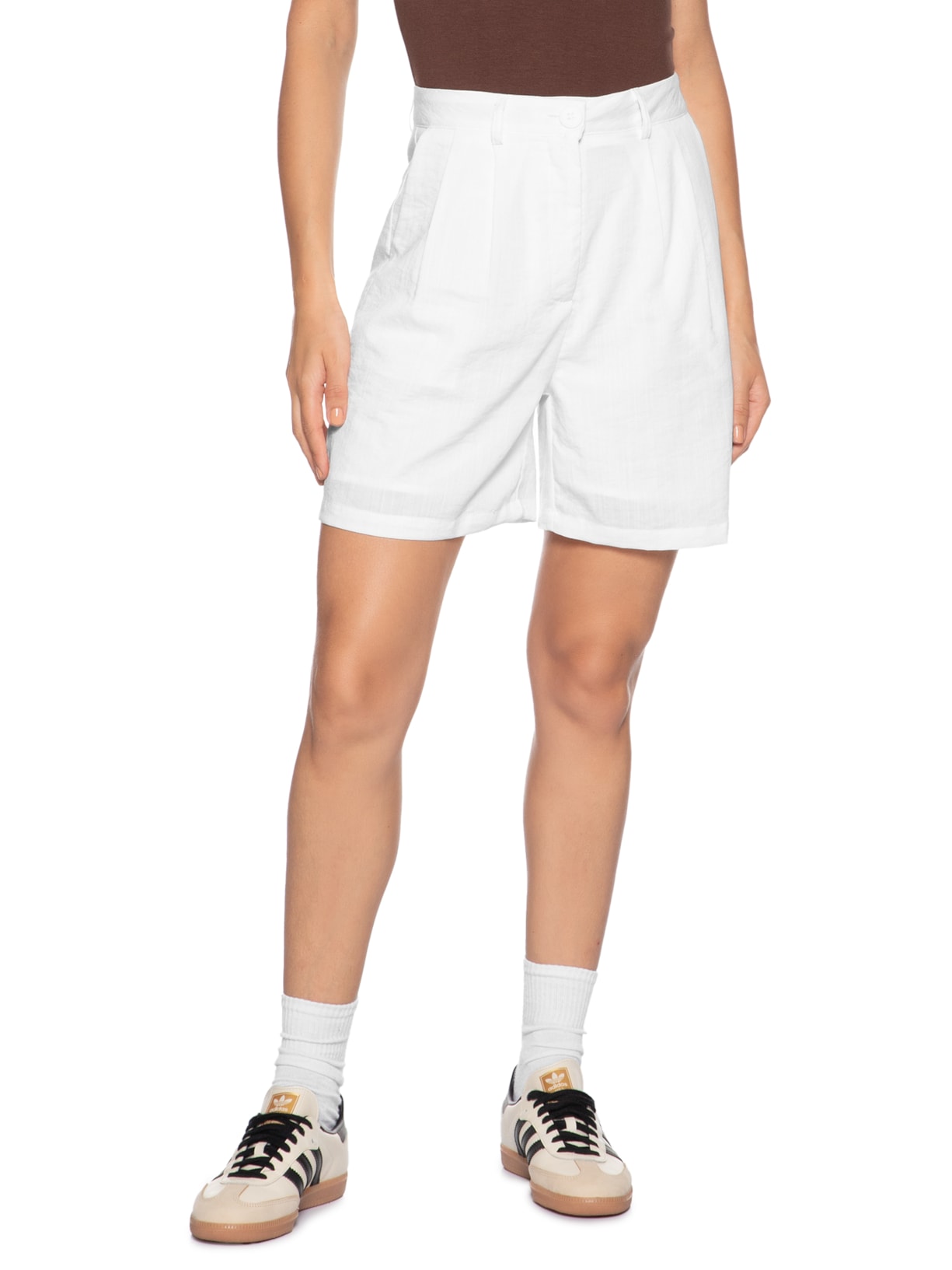 Short Feminino Alfaiataria De Pregas Branco Basiq