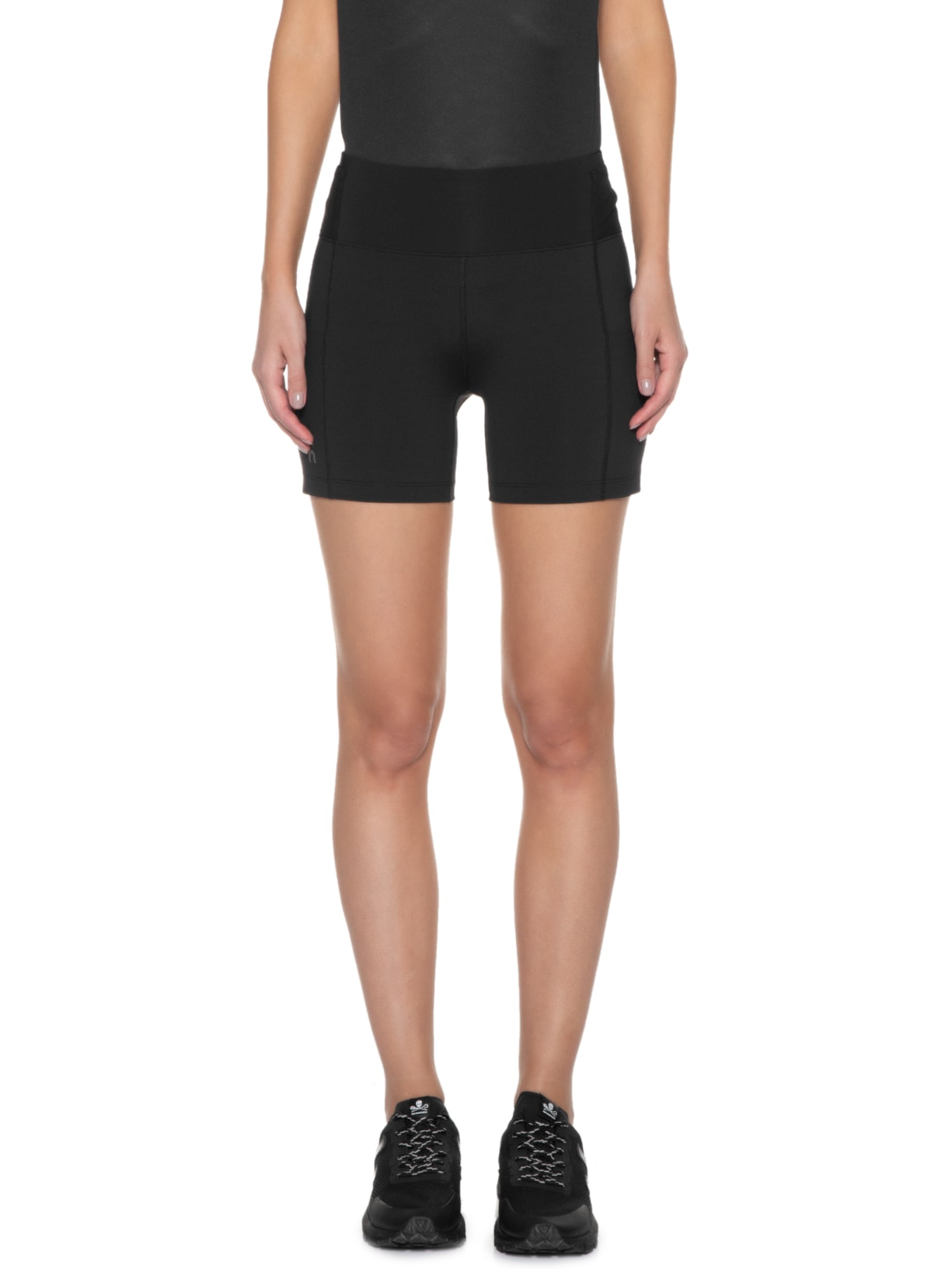Short Feminino Sprinter Preto On Running
