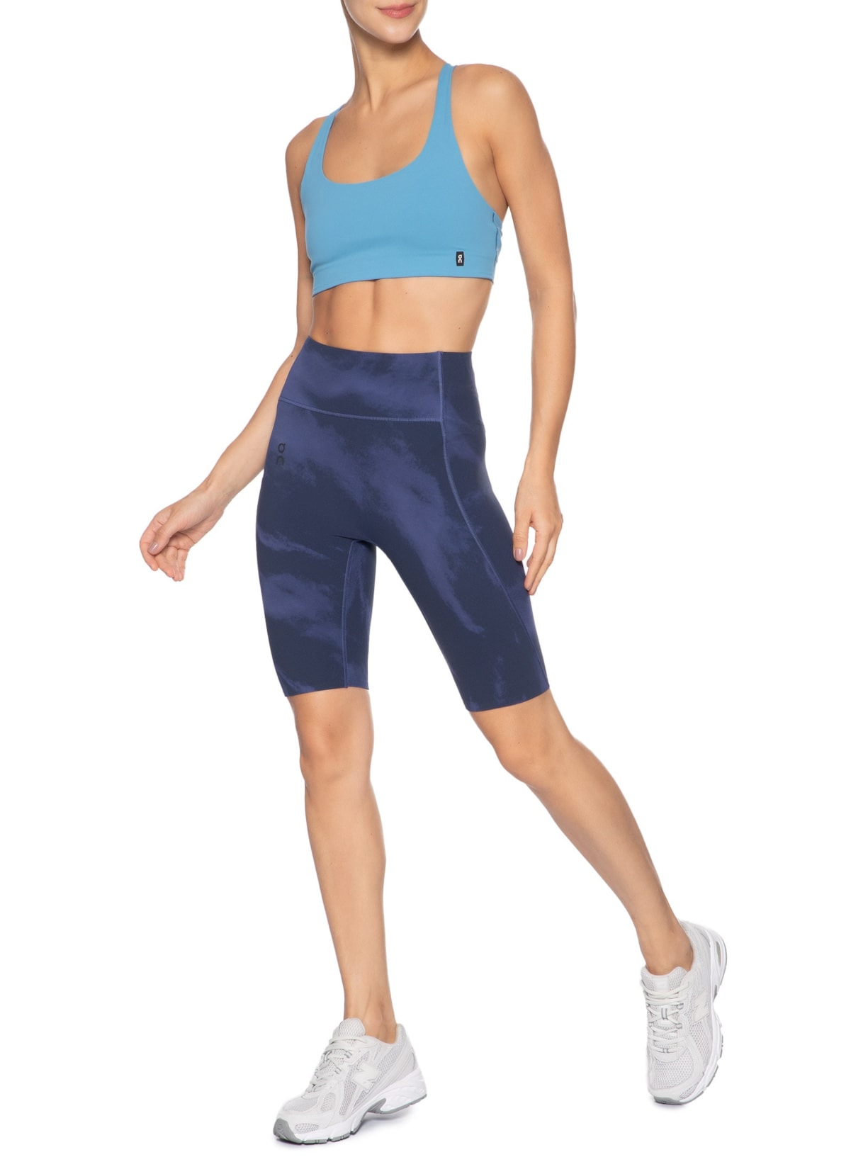 Short Feminino Studio Tight Roxo On Running