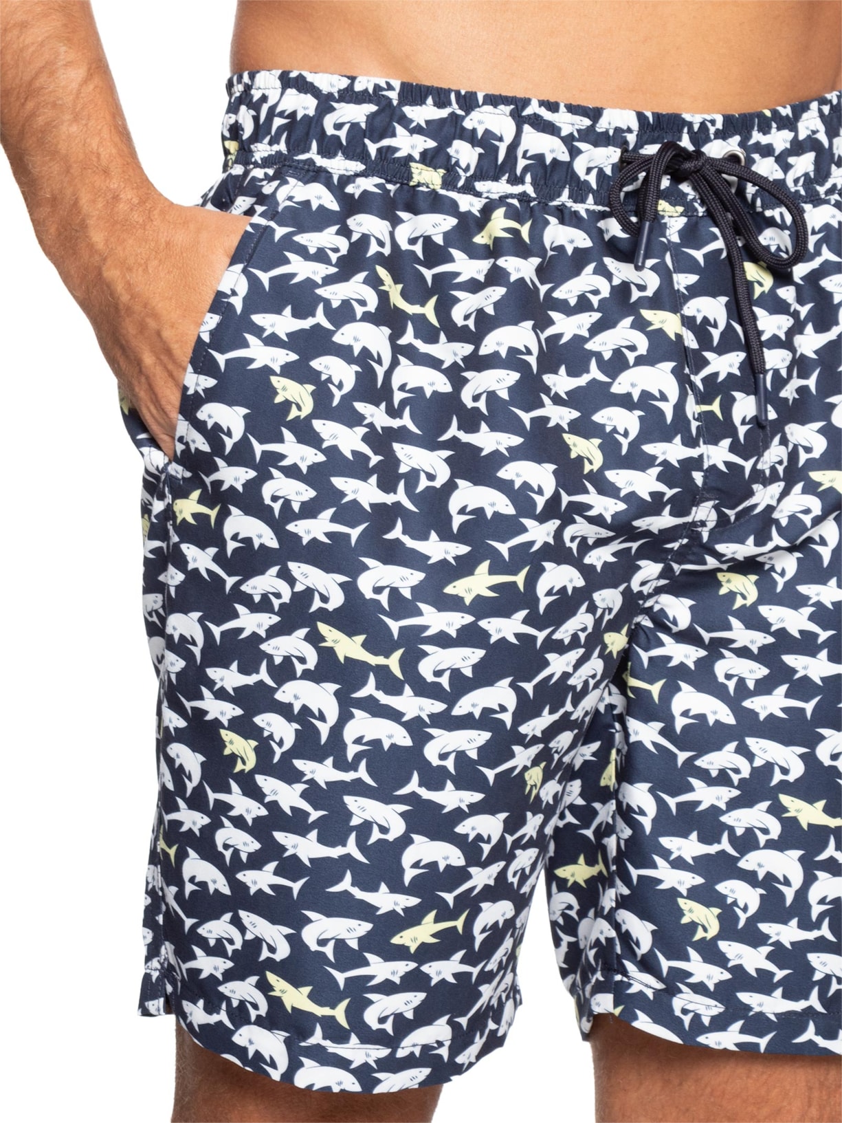 Short Masculino Beachwear Estampa Tubarão Azul Basiq Men