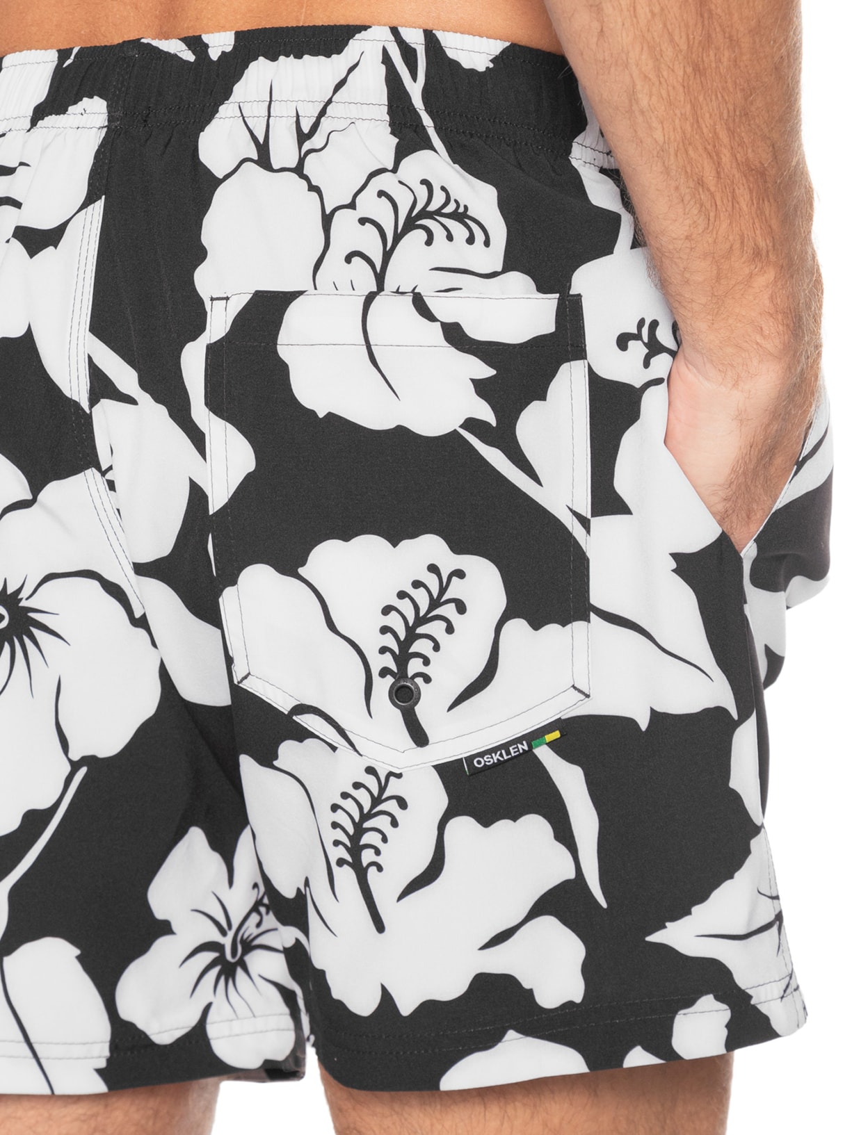 Short Masculino Beachwear Shade Hibisco – Preto Osklen