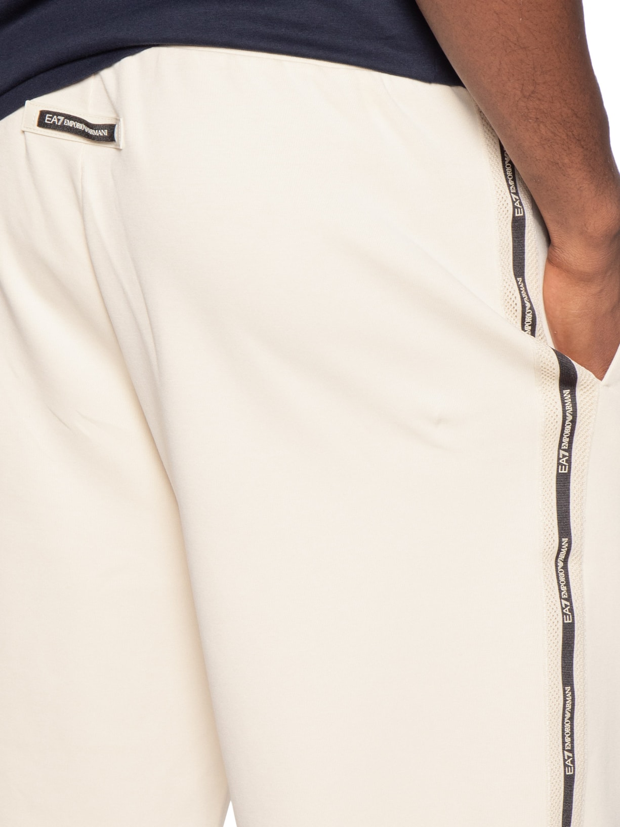 Short Masculino Train Logo Bege Ea7 Emporio Armani