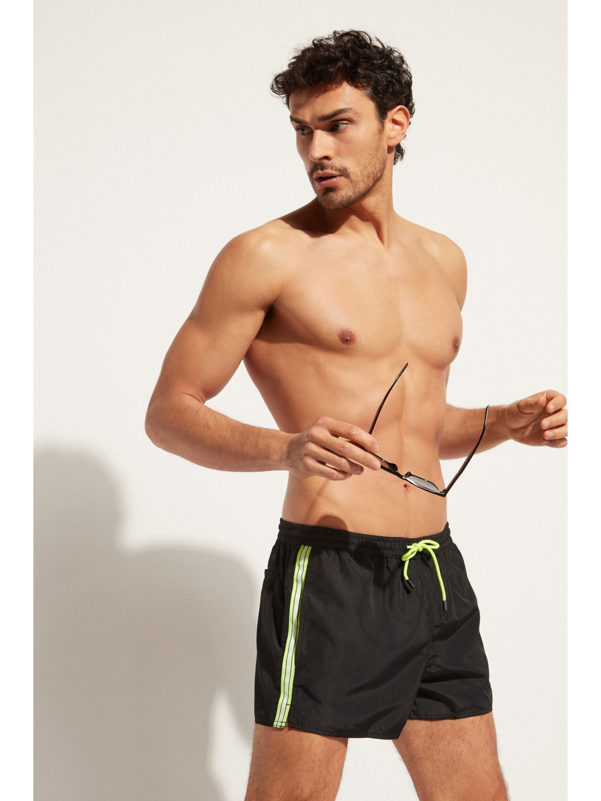 Shorts De Praia Homem Ibiza Eco Preto Calzedonia