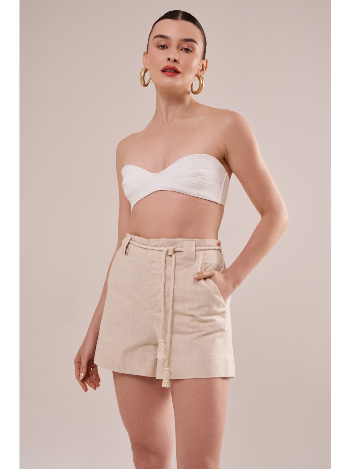shorts em linho com algodão cordel Suntime