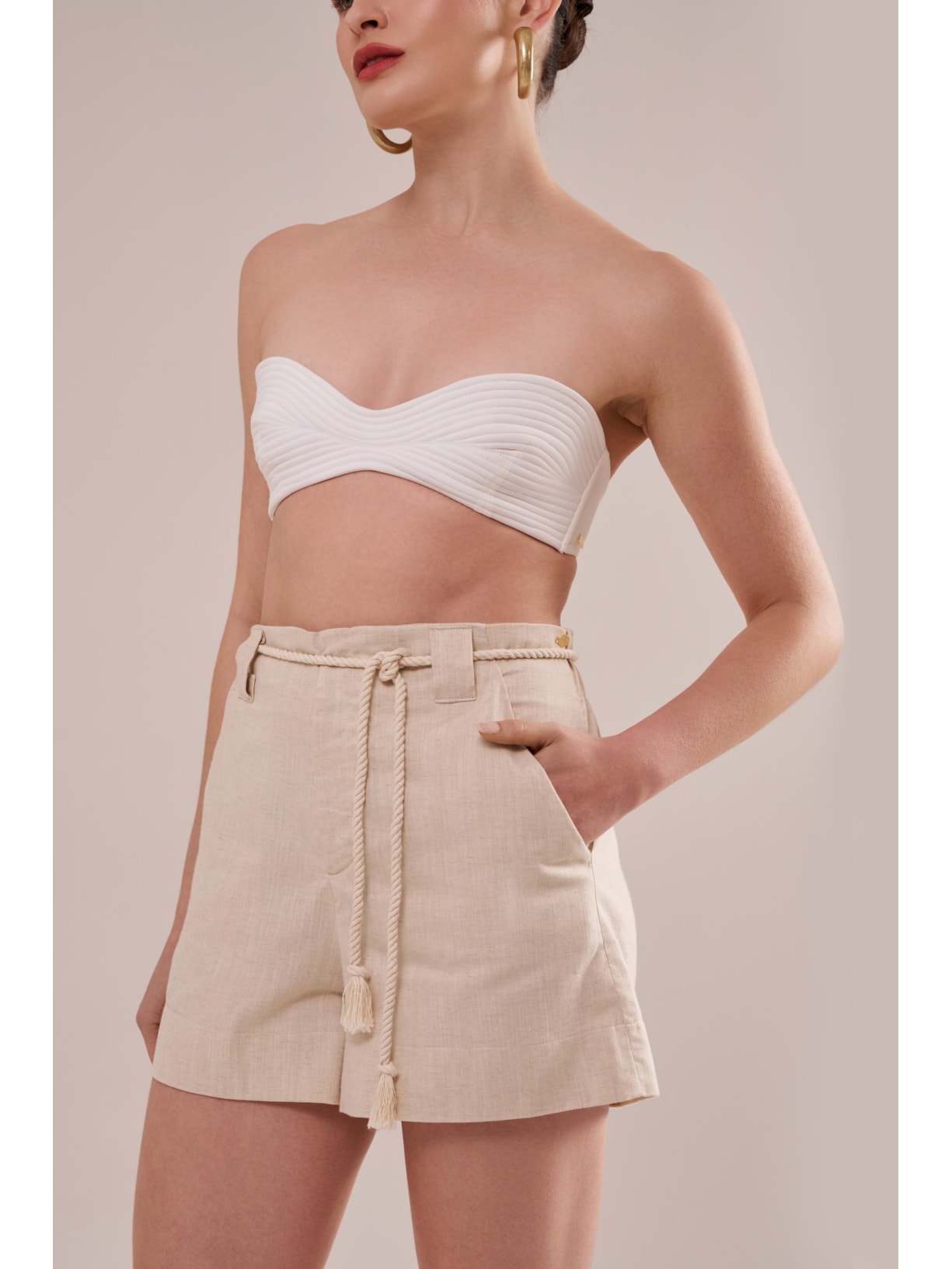 shorts em linho com algodão cordel Suntime