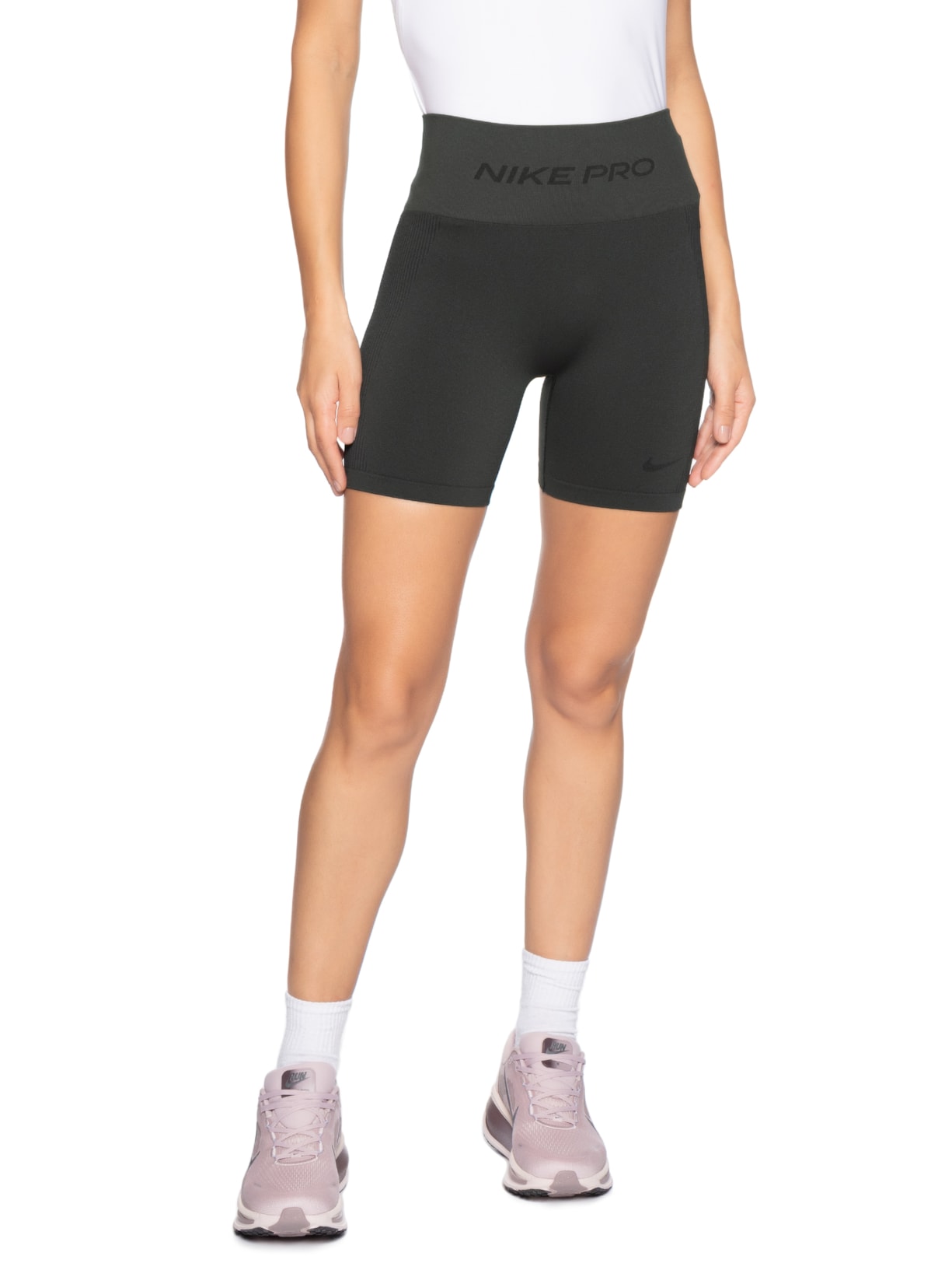Shorts Feminino Pro Seamless Women's Dri-Fit High-Waisted Biker Preto Nike