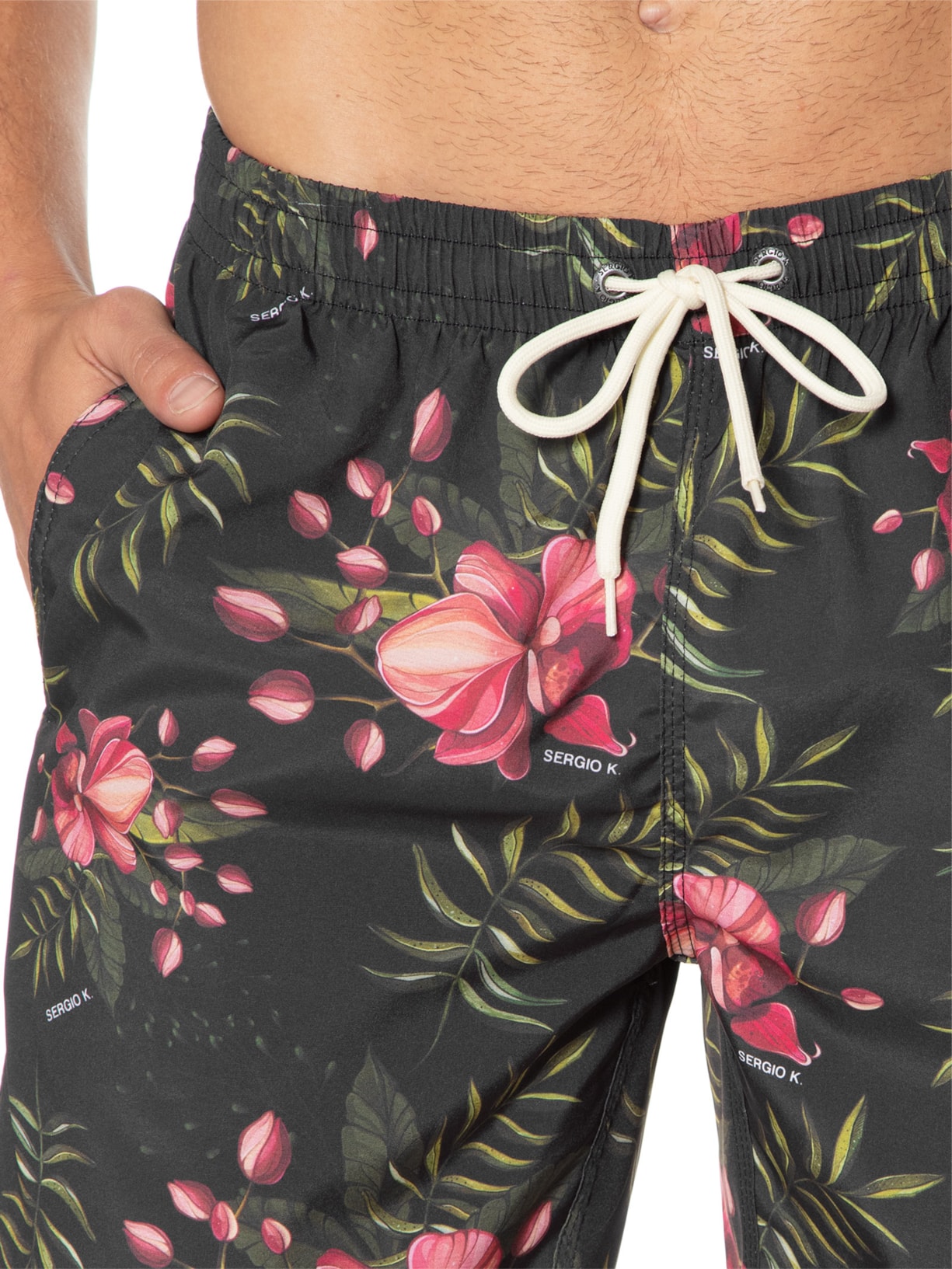 Shorts Masculino Orquideas Preto Sergio K