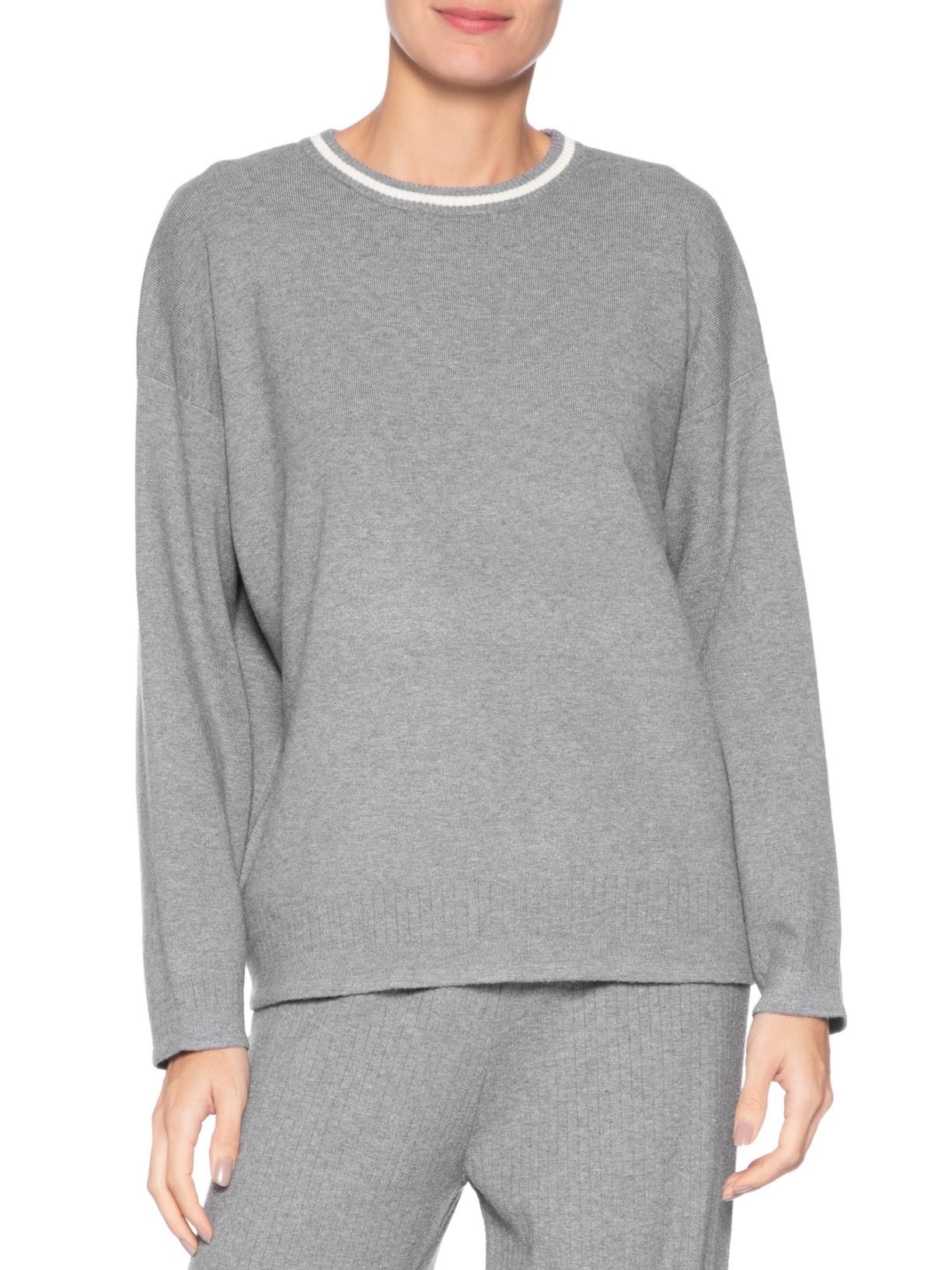 Suéter Feminino Bicolor Em Tricot Cinza Basiq