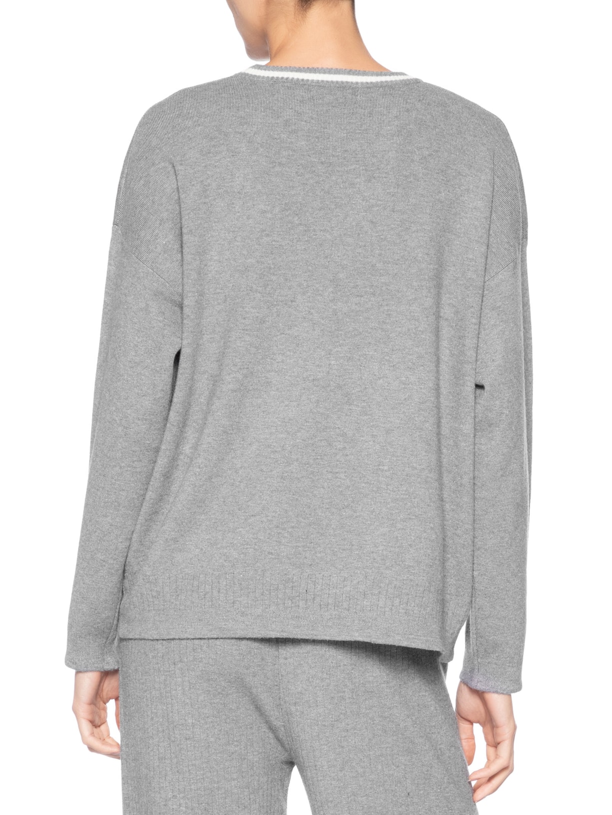 Suéter Feminino Bicolor Em Tricot Cinza Basiq