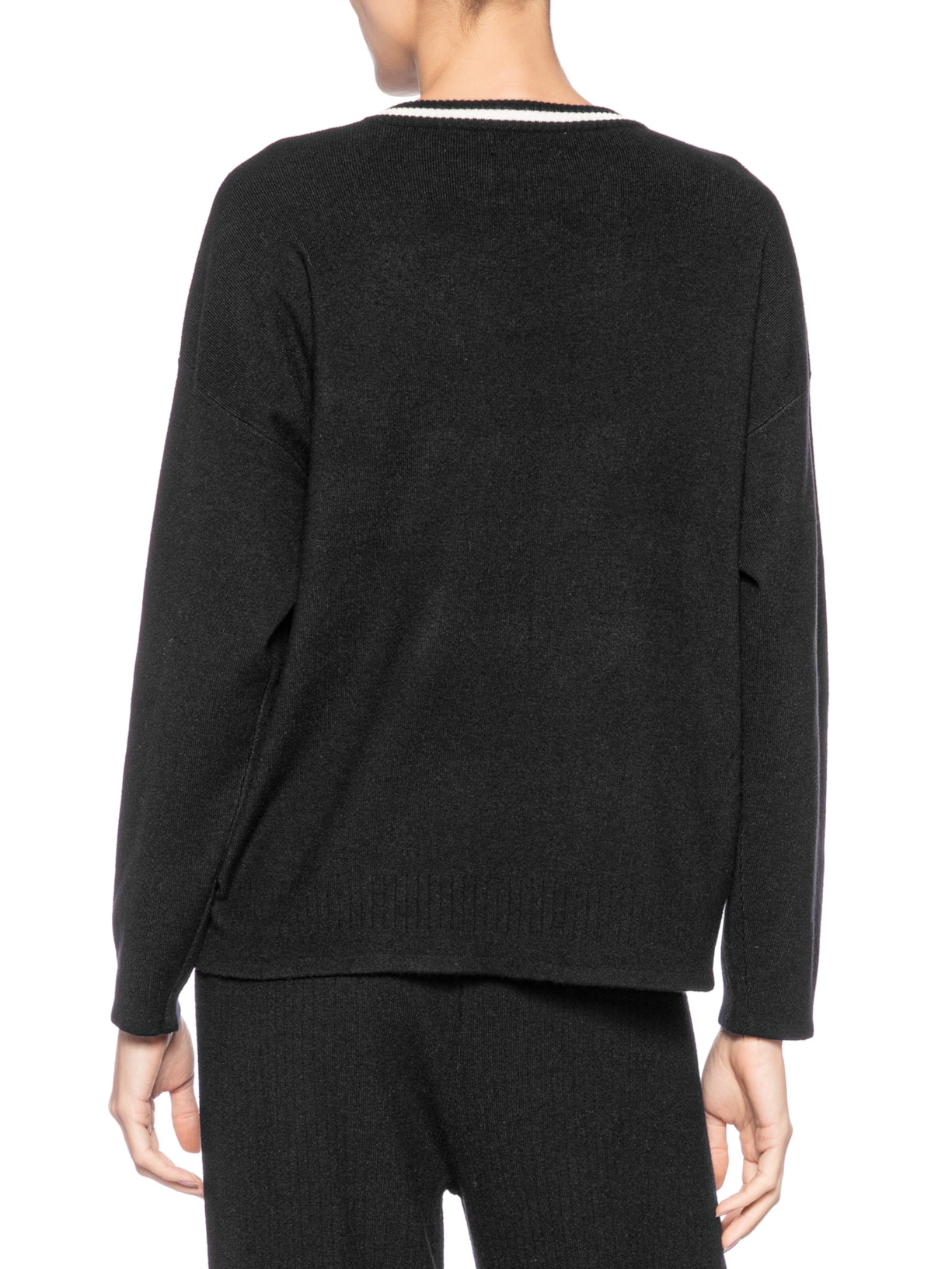 Suéter Feminino Bicolor Em Tricot  – Preto Basiq