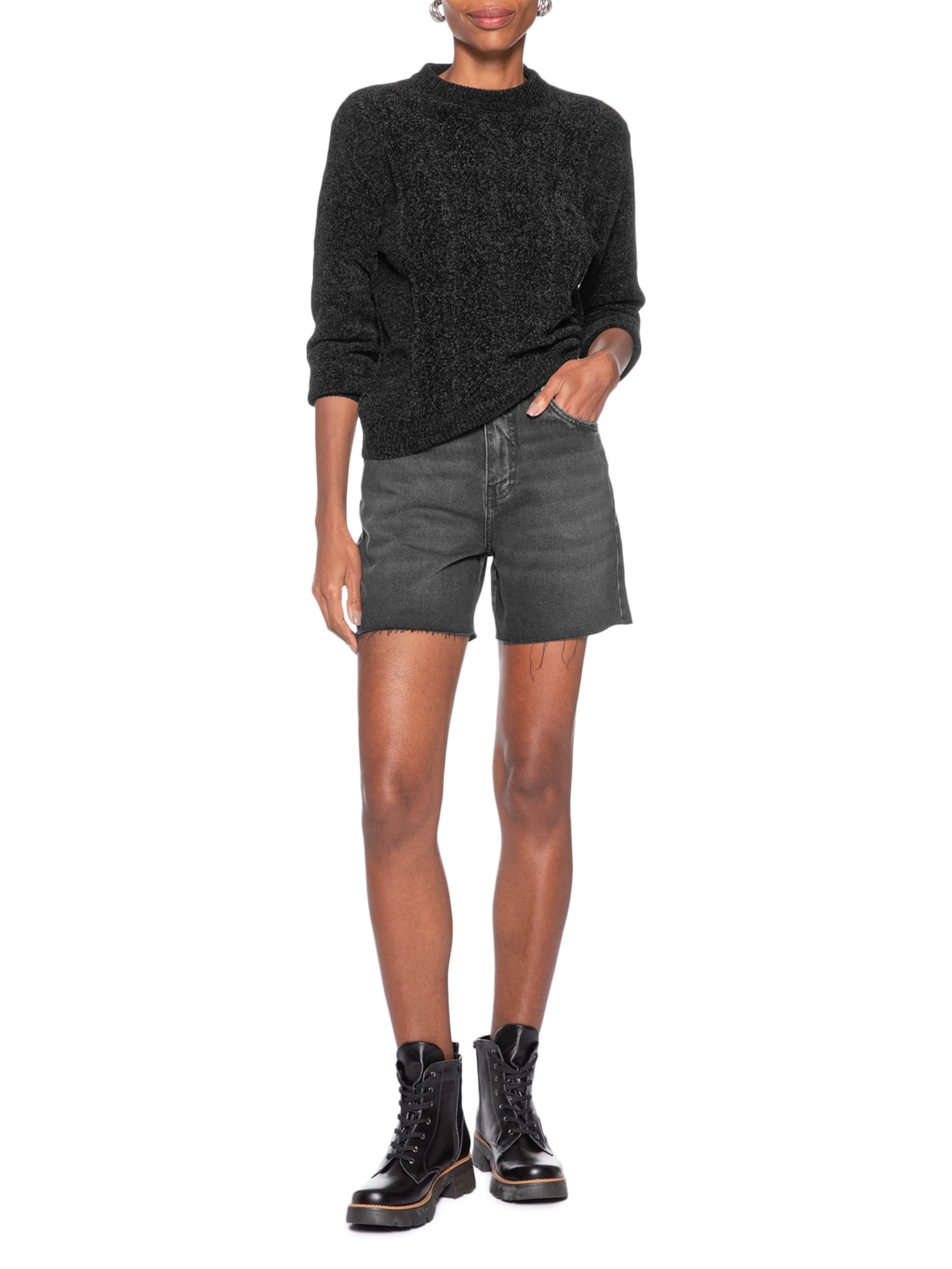 Suéter Feminino Trançado Em Tricot Preto Basiq