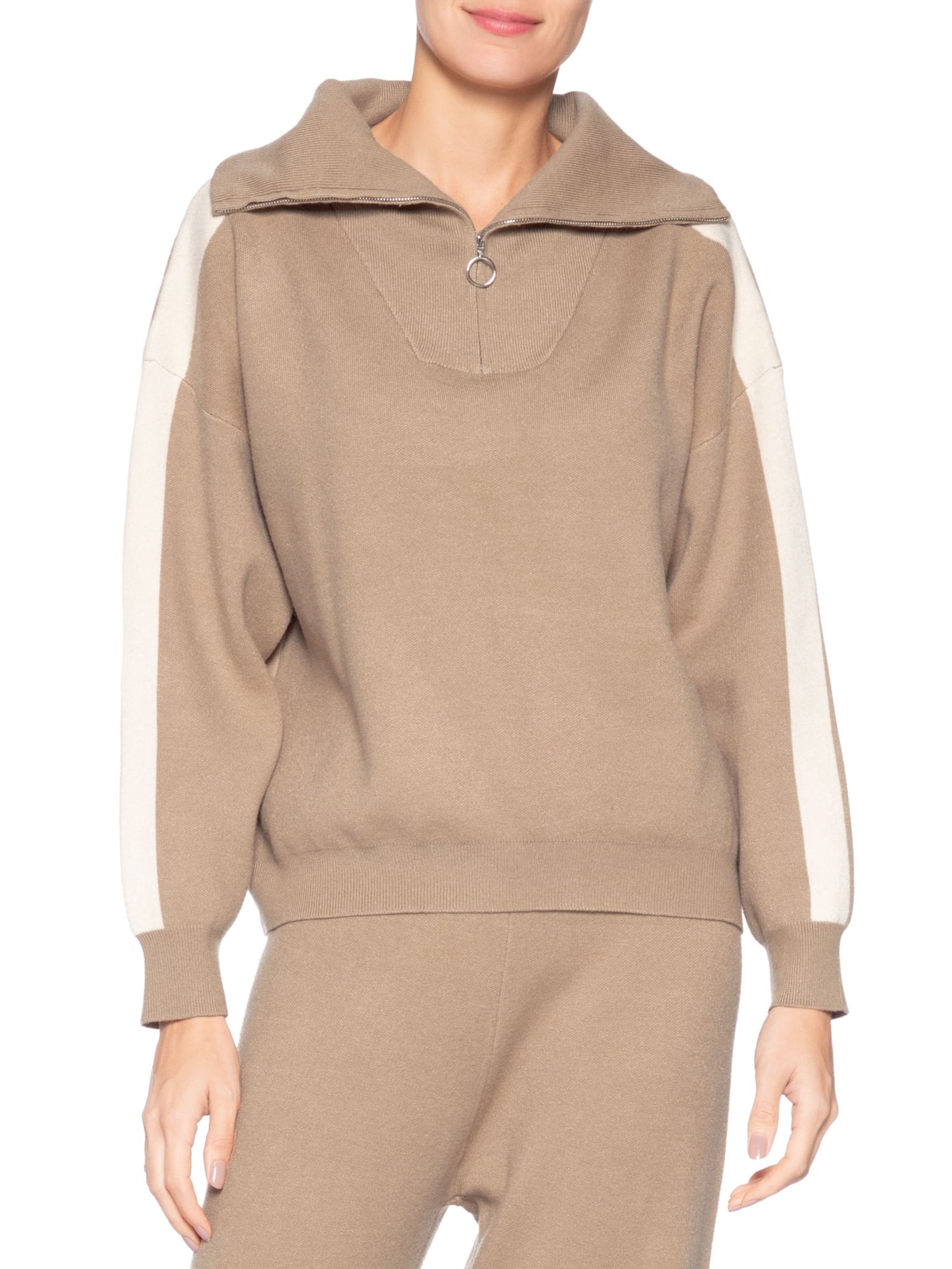 Suéter Feminino Tricot Gola Alta Com Zíper Bege Basiq