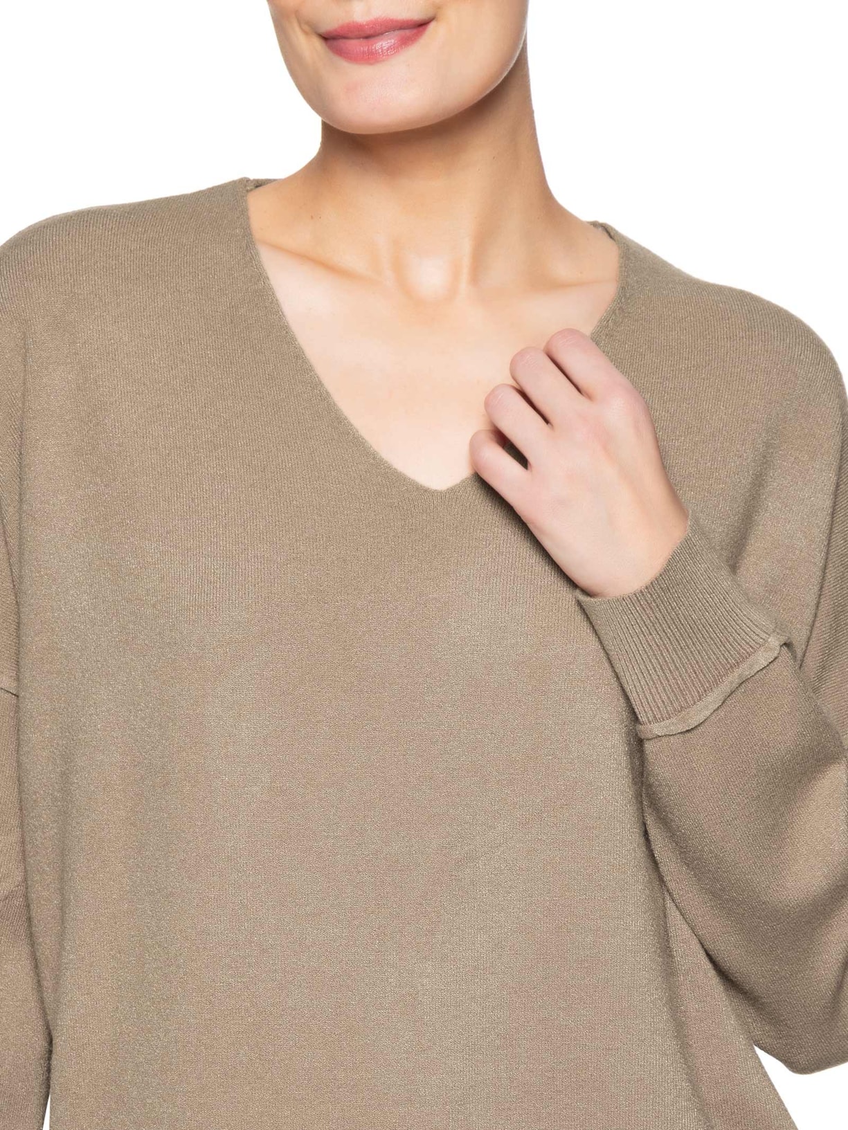 Suéter Feminino Tricot Oversized Decote V- Bege Basiq