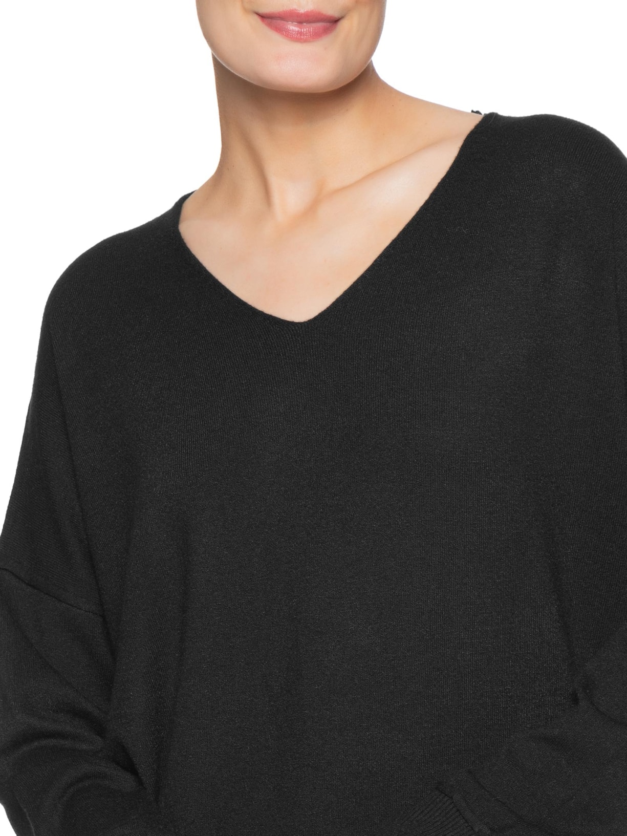 Suéter Feminino Tricot Oversized Decote V  Preto Basiq