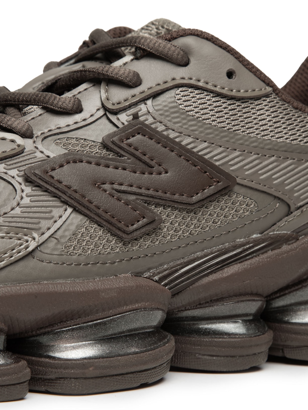 Tênis Feminino 2000L Abzorb Marrom New Balance