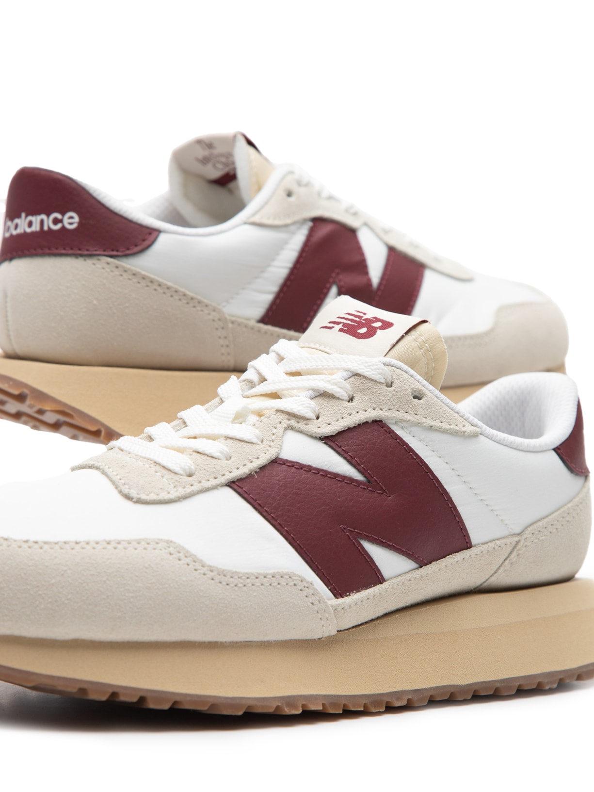 Tênis Feminino 237 V1 Vinho New Balance