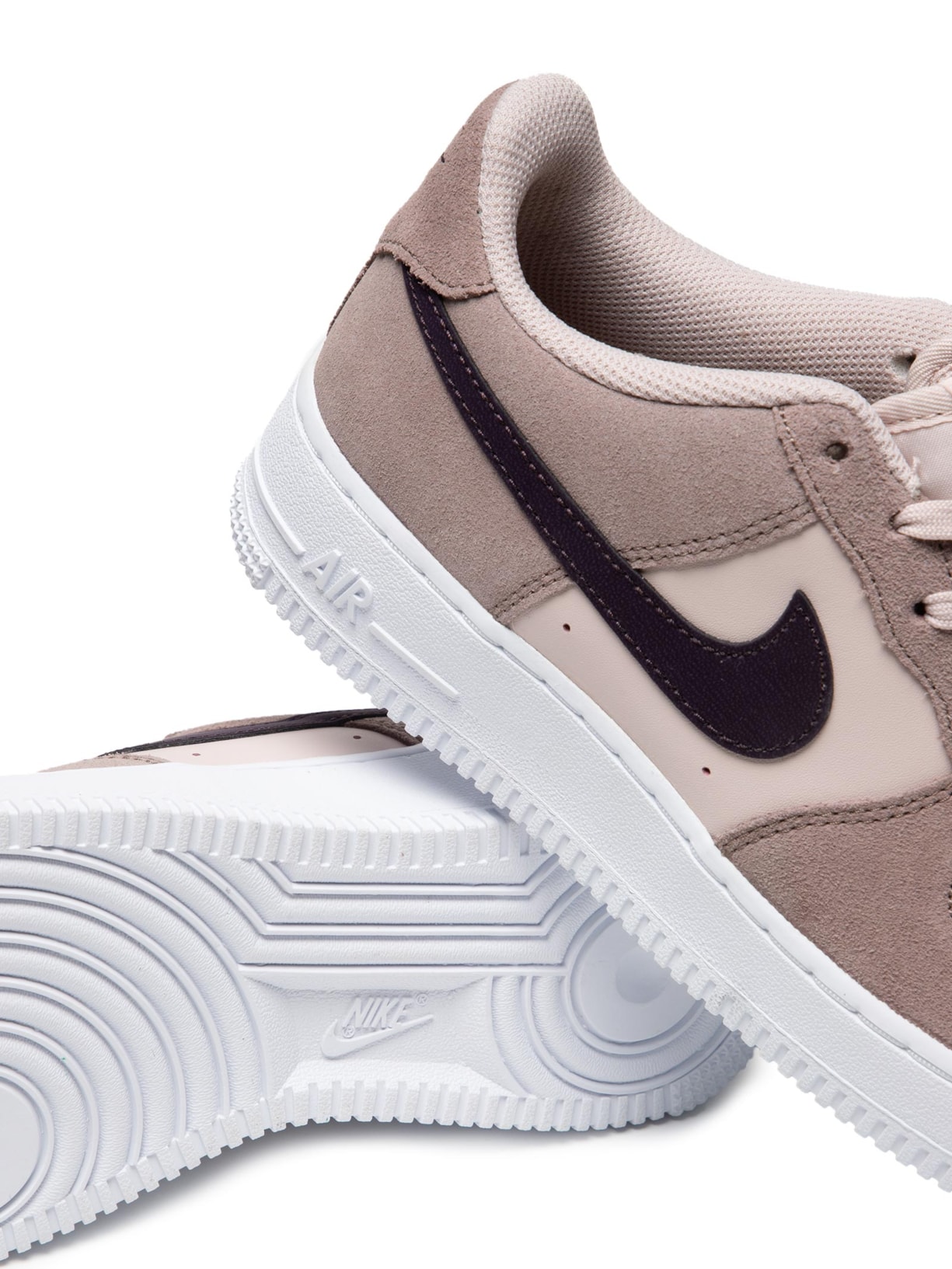 Tênis Feminino Air Force 1 Essential + Big Kids' Marrom Nike