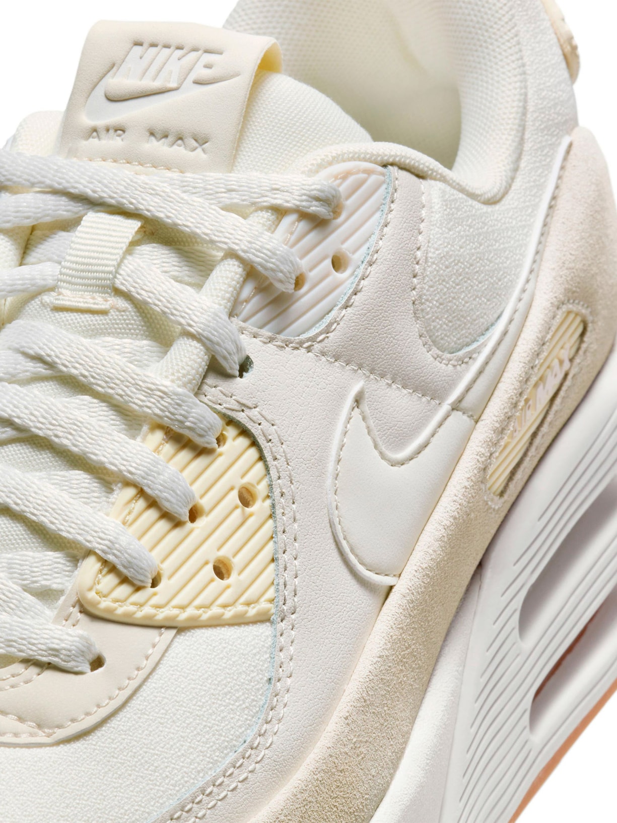 Tênis Feminino Air Max 90 LV8 Branco Nike